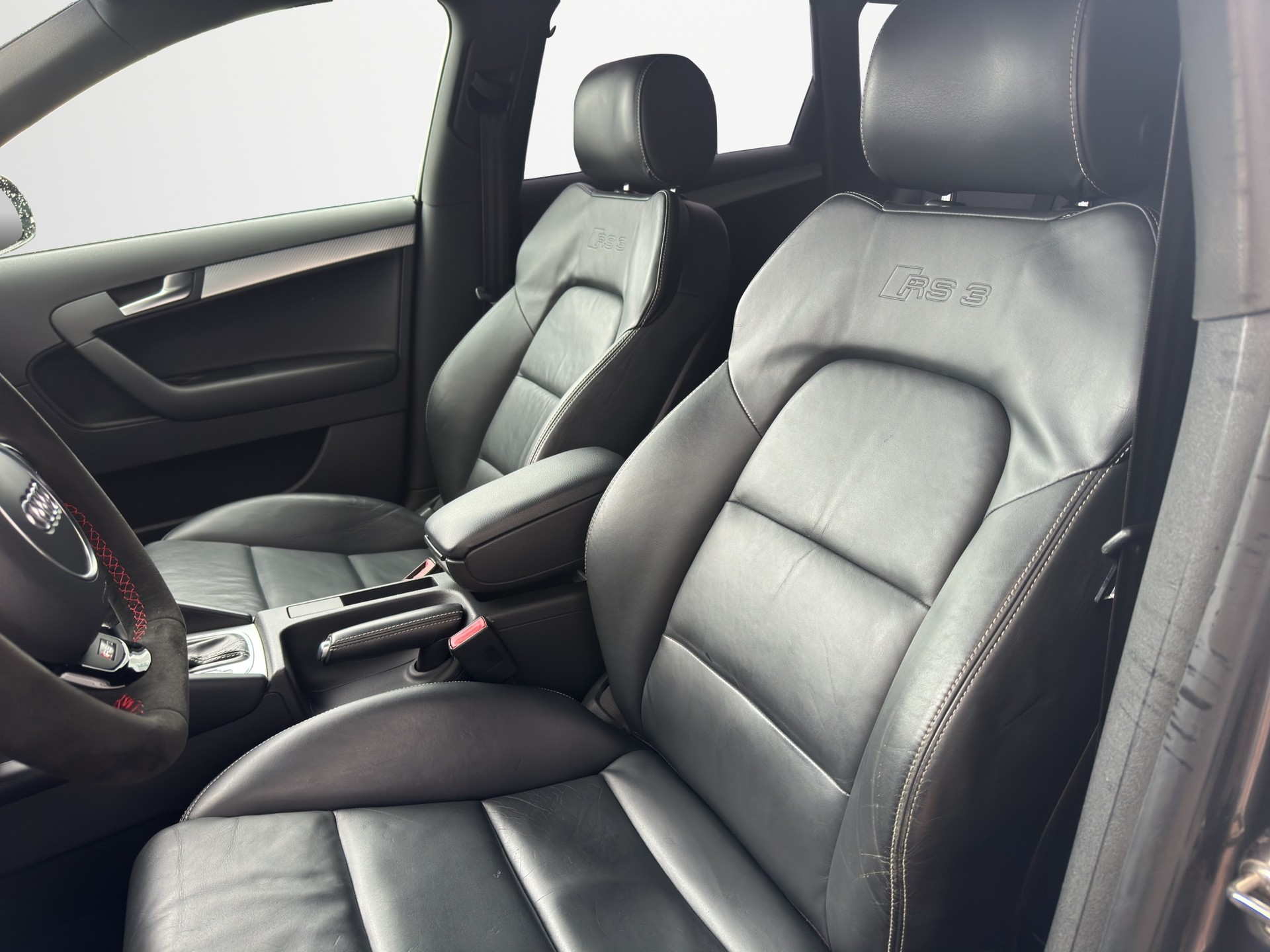 AUDI RS3 Sportback 2.5 TFSI quattro-image-8