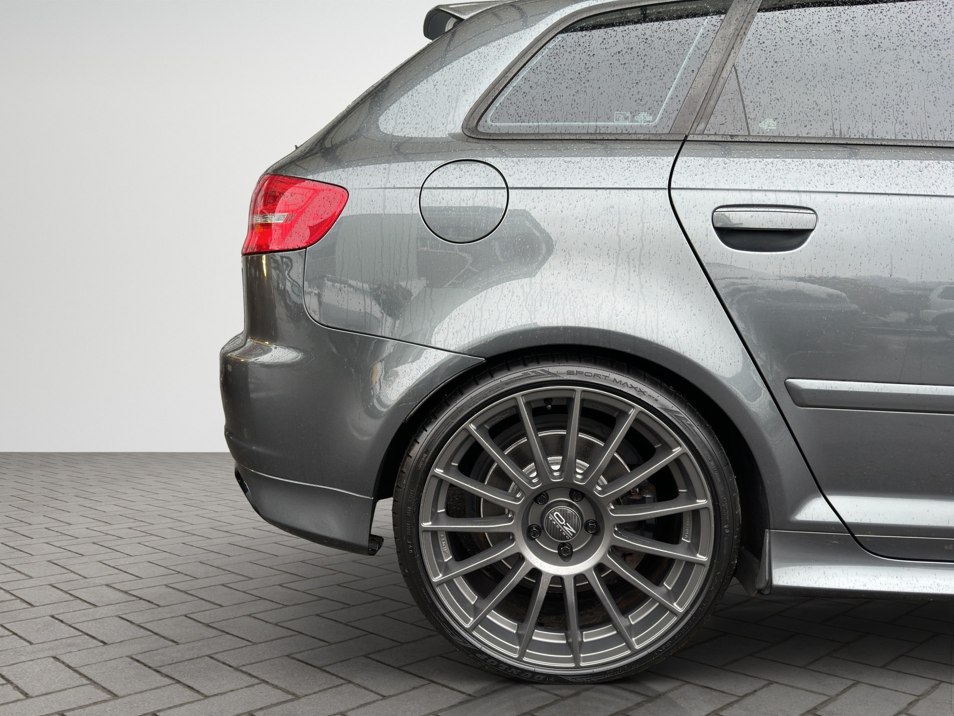 AUDI RS3 Sportback 2.5 TFSI quattro-image-19