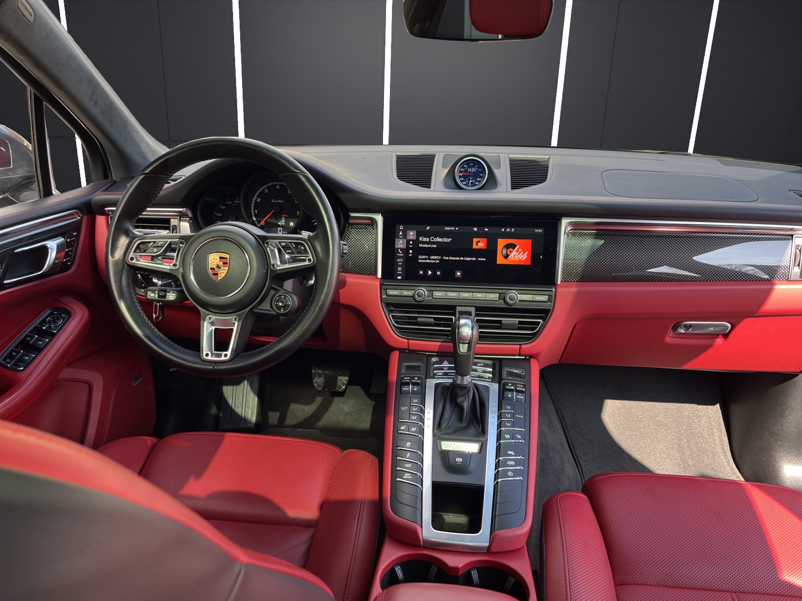 PORSCHE Macan Turbo PDK-image-4