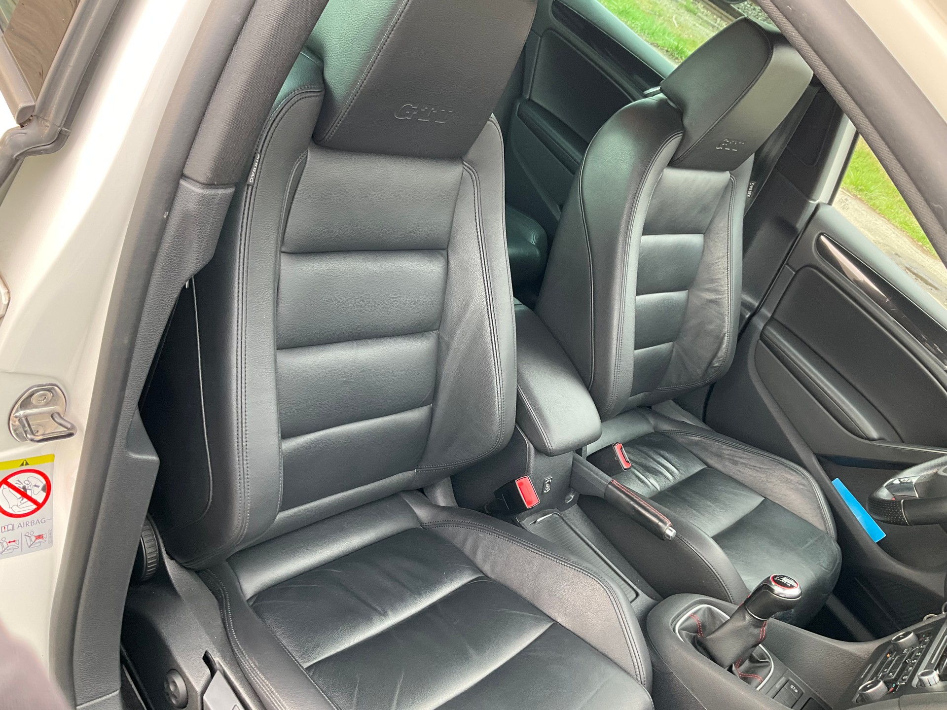 VW Golf 2.0 TSI GTI Edition-image-8