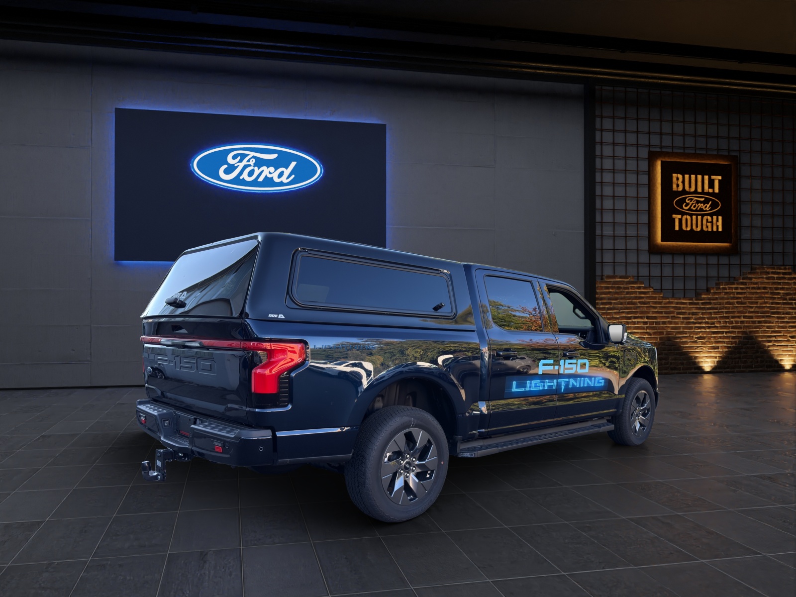 FORD F-Pickup F-150 LIGHTNING STANDARD RANGE BATTERY SUPER-CREW LARIAT Launch Edition 4x4-showroom-element-3