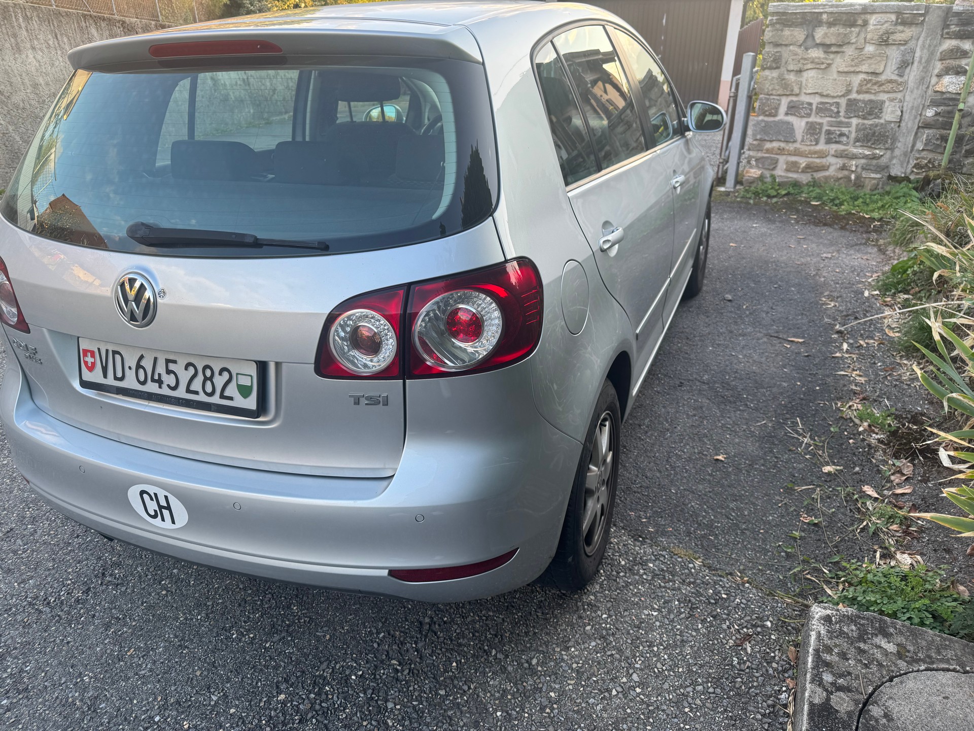 VW Golf Plus 1.2 TSI Trendline DSG-image-4