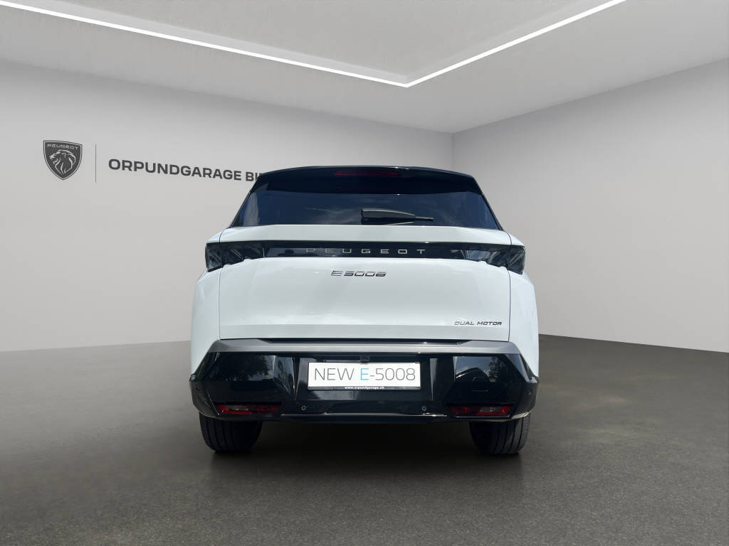 PEUGEOT 5008 GT e-Launch Edition AWD-showroom-element-3