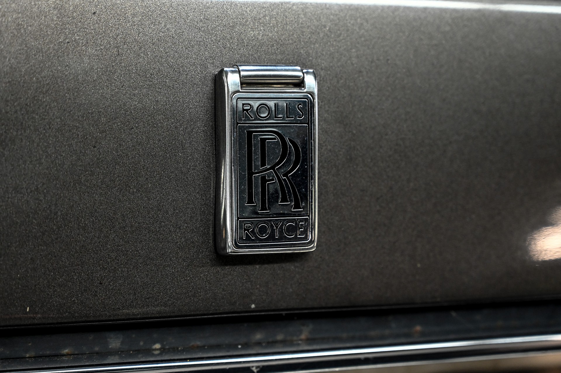 ROLLS-ROYCE Silver Spur-image-17