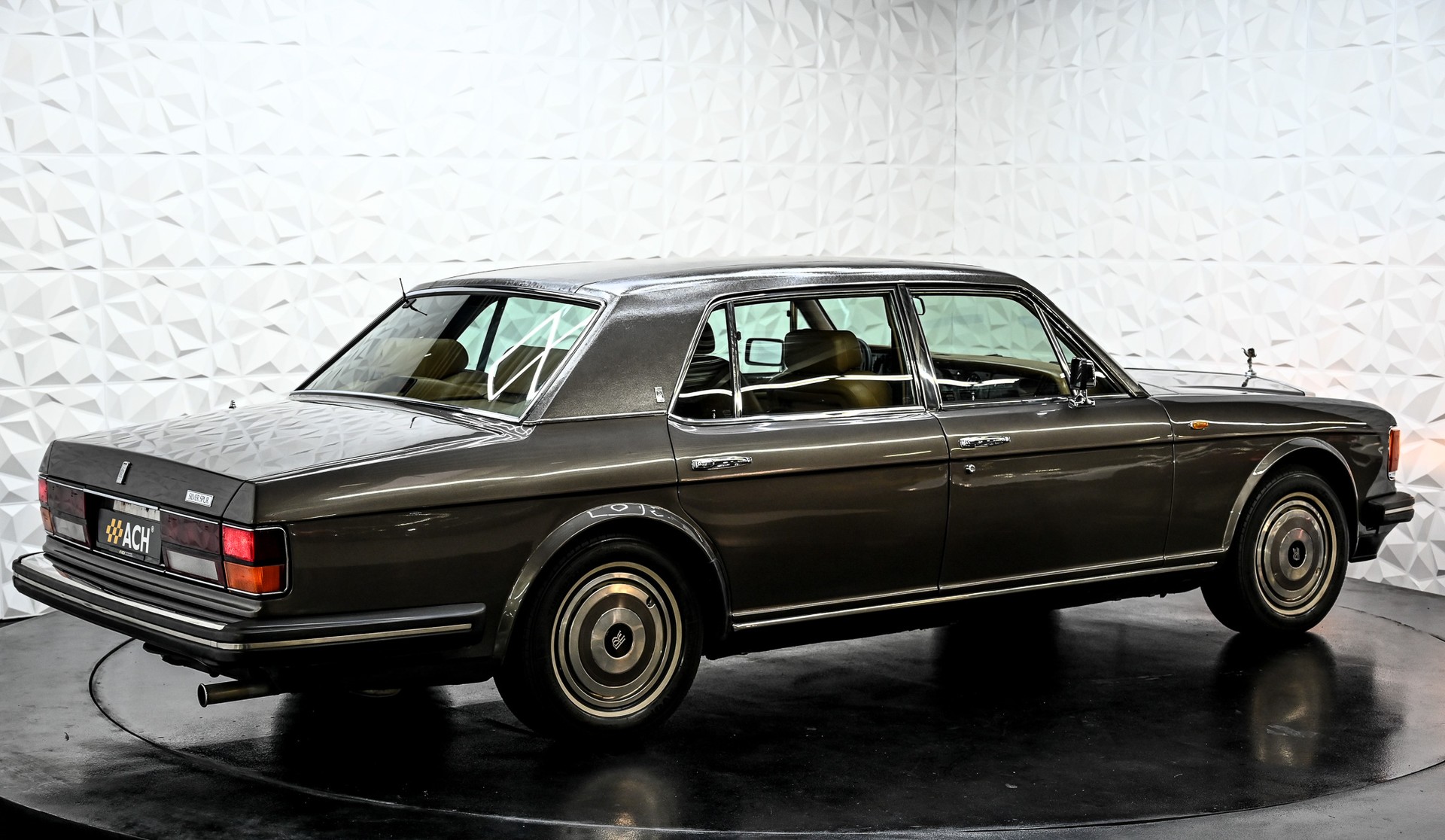 ROLLS-ROYCE Silver Spur-image-6