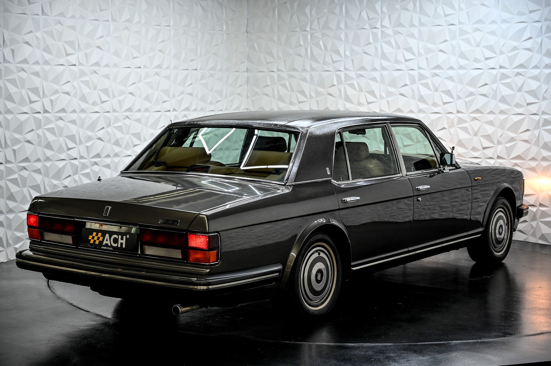 ROLLS-ROYCE Silver Spur-image-5