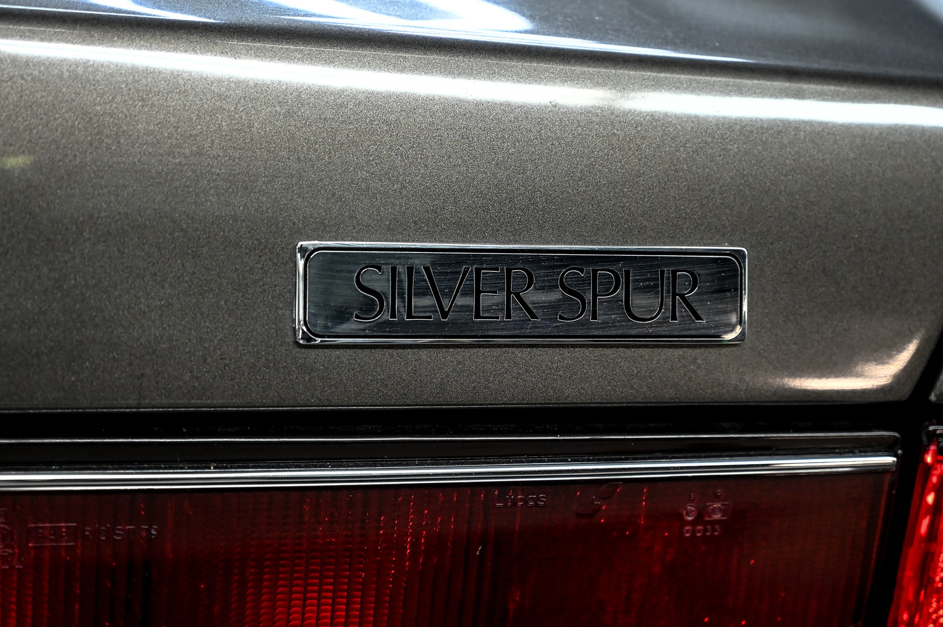 ROLLS-ROYCE Silver Spur-image-19