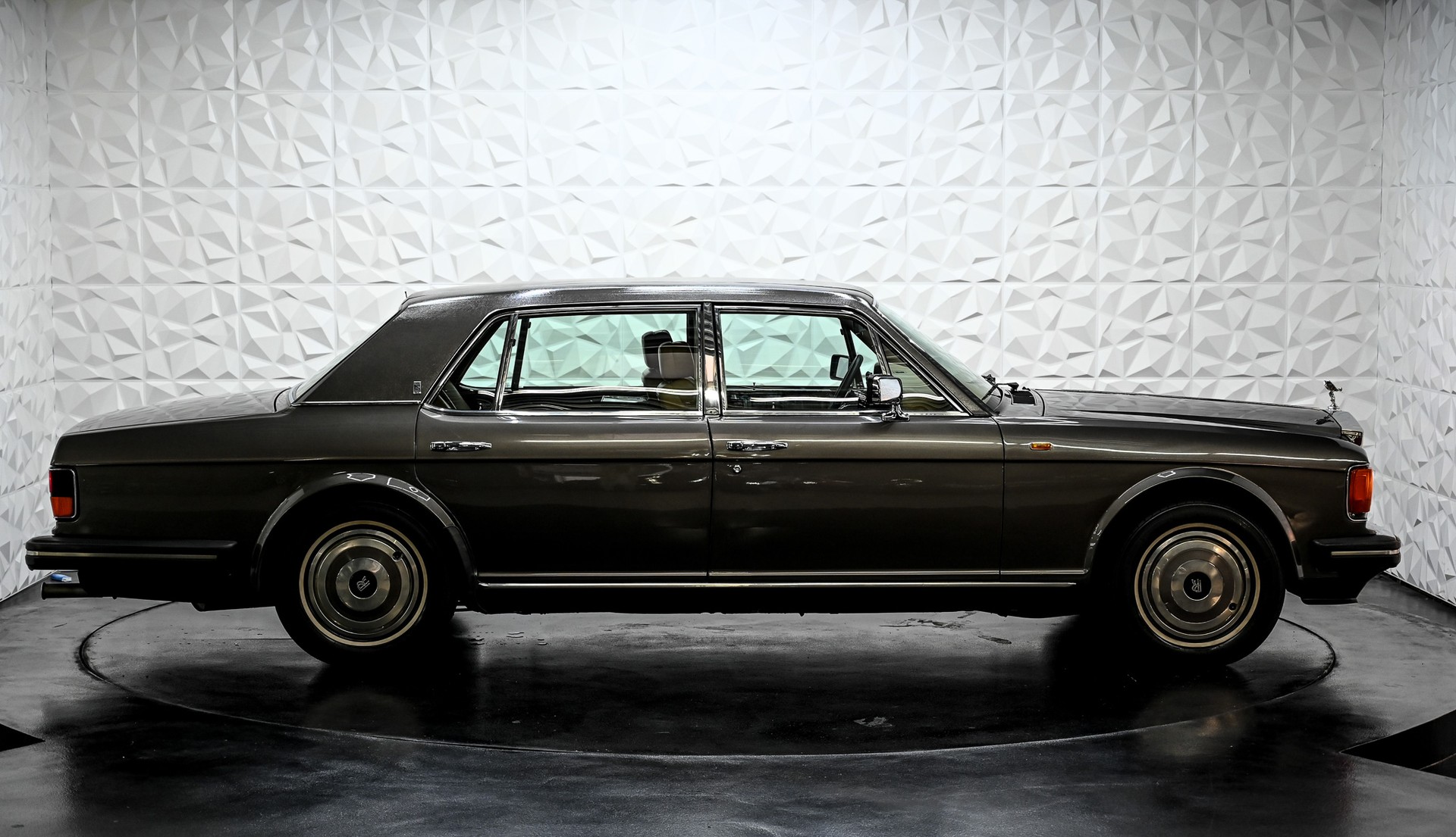 ROLLS-ROYCE Silver Spur-image-7