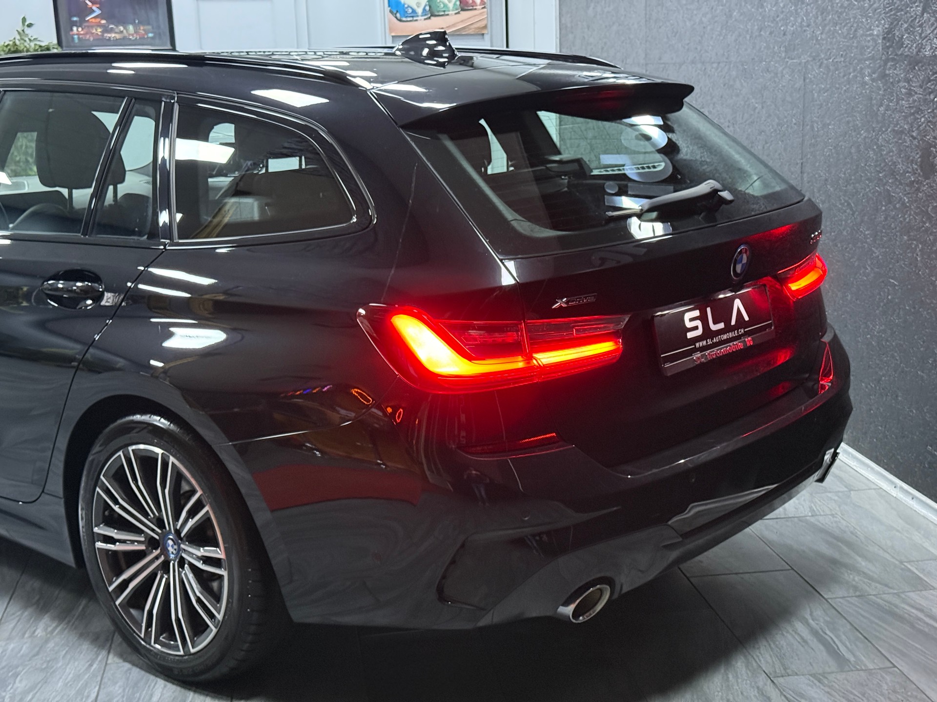 BMW 320e xDrive Touring M Sport Steptronic / Frisch MFK / Leasing ab 299.--showroom-element-2