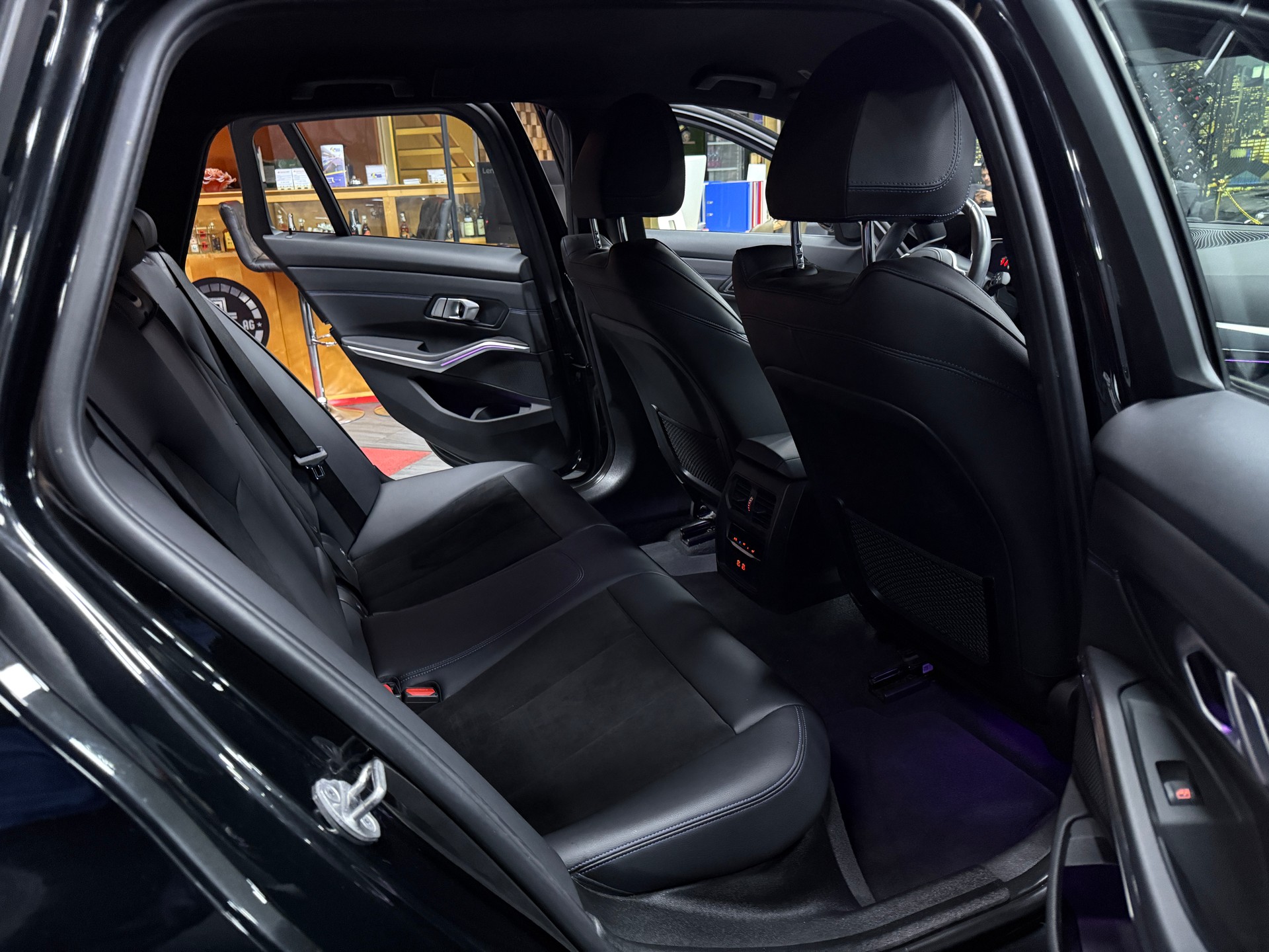 BMW 320e xDrive Touring M Sport Steptronic / Frisch MFK / Leasing ab 299.--image-14