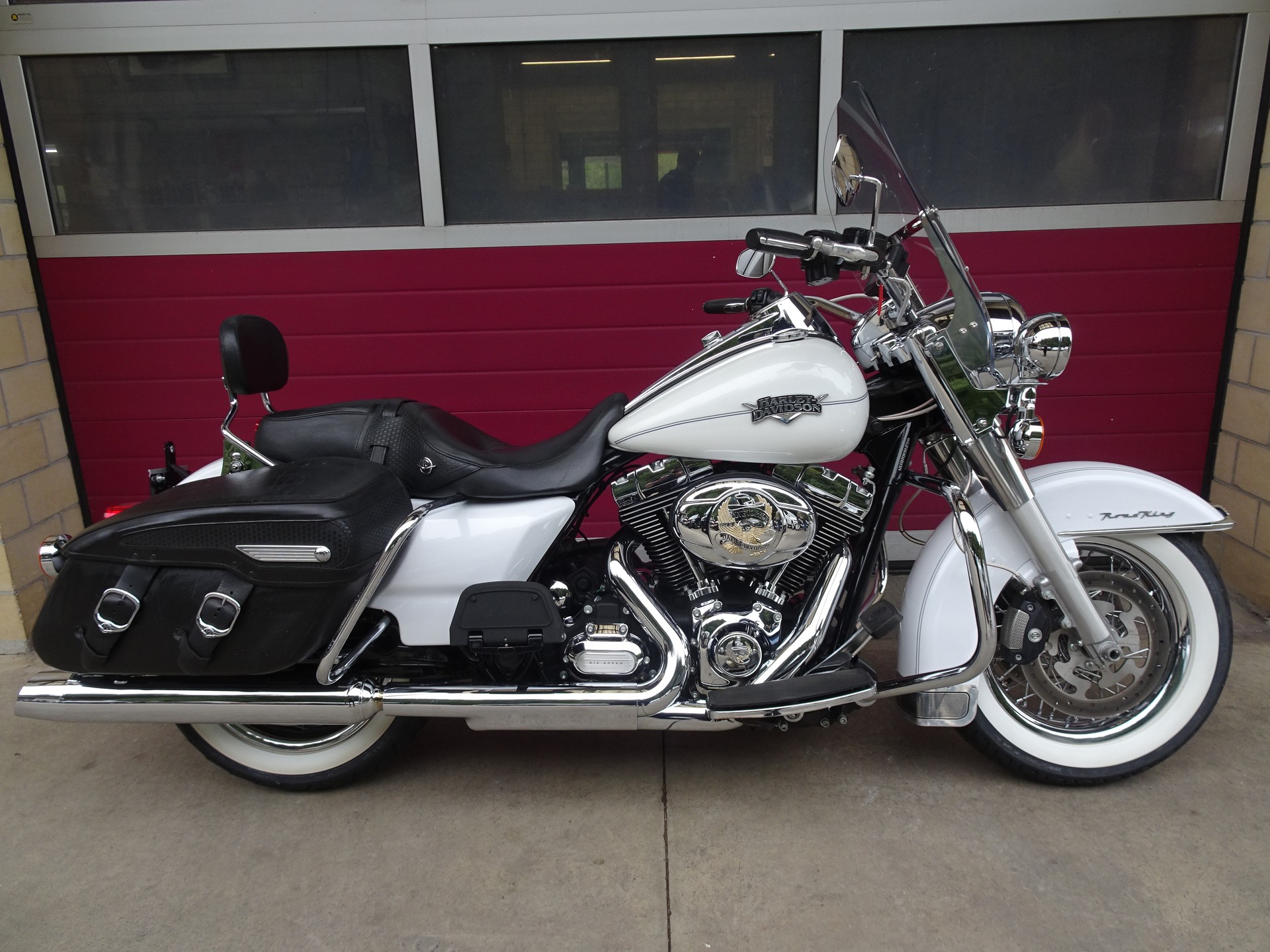 HARLEY-DAVIDSON FLHRC Road King Classic 103 ABS-image-0