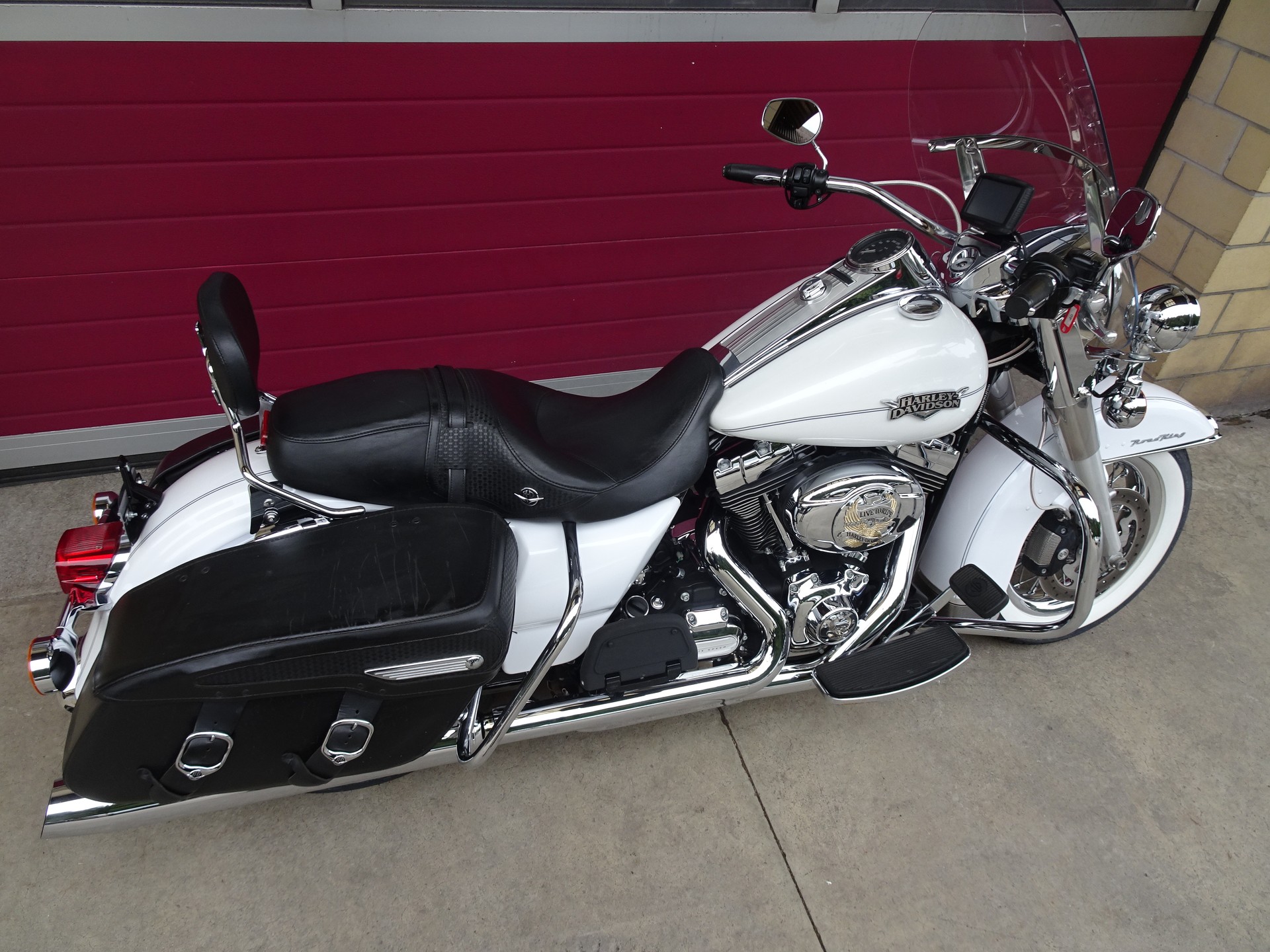 HARLEY-DAVIDSON FLHRC Road King Classic 103 ABS-image-13