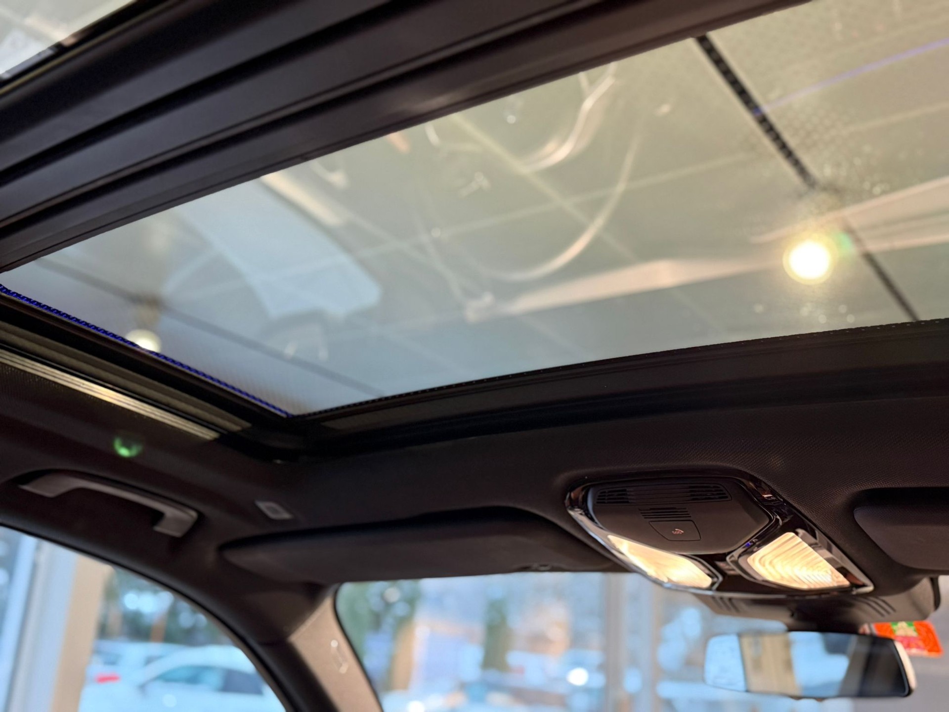 BMW X5 xDrive M50d Steptronic-image-17