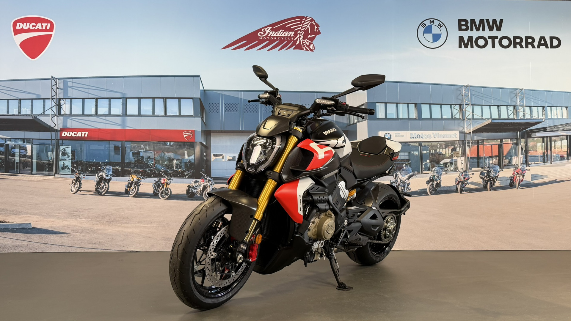 DUCATI Diavel 1103 V4 RS-image-2