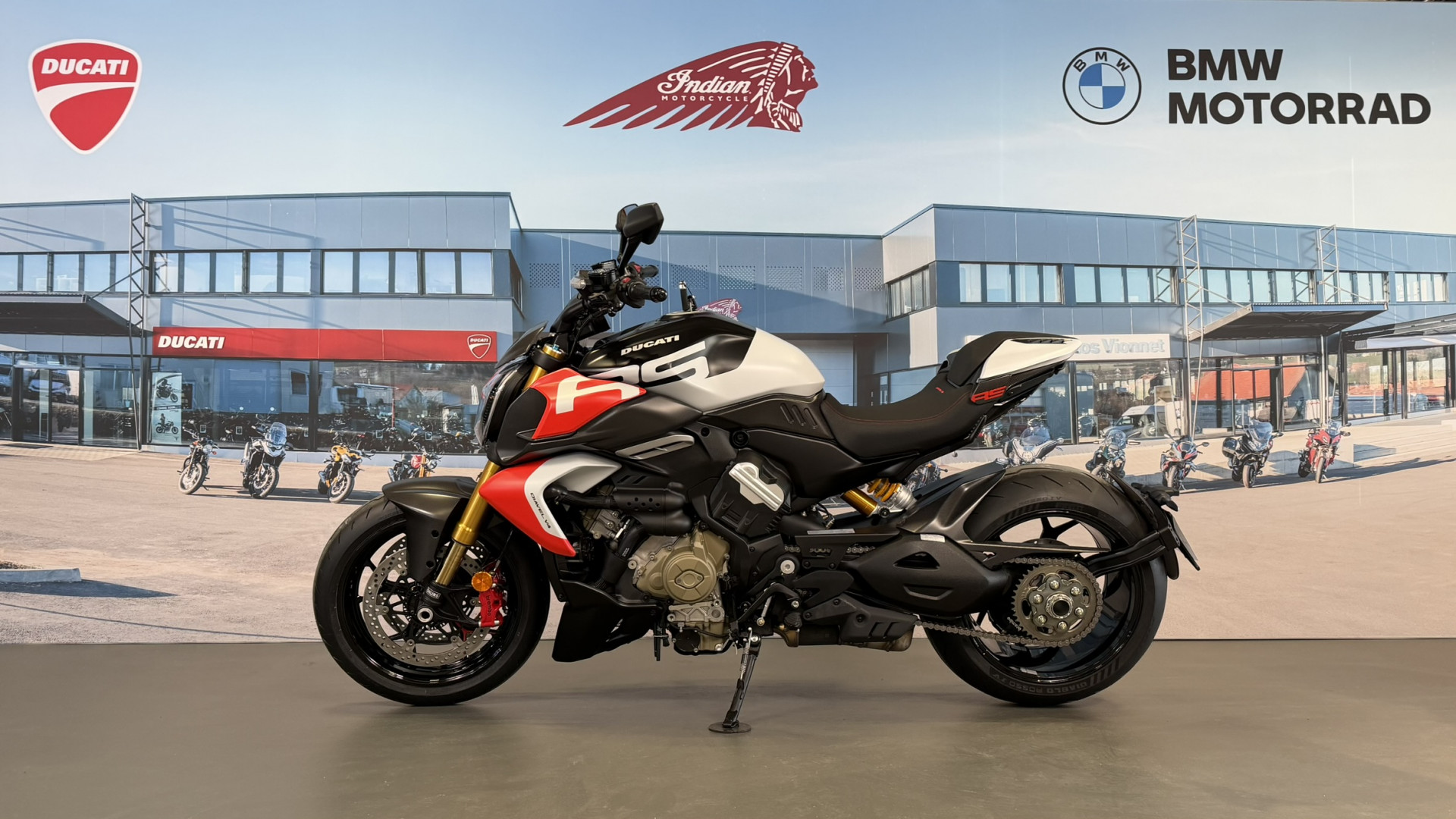 DUCATI Diavel 1103 V4 RS-image-3