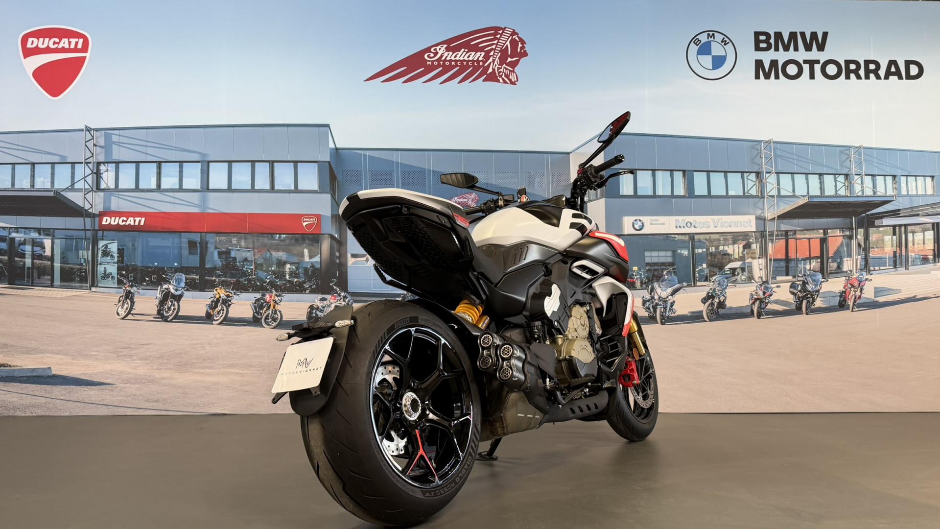 DUCATI Diavel 1103 V4 RS-image-4