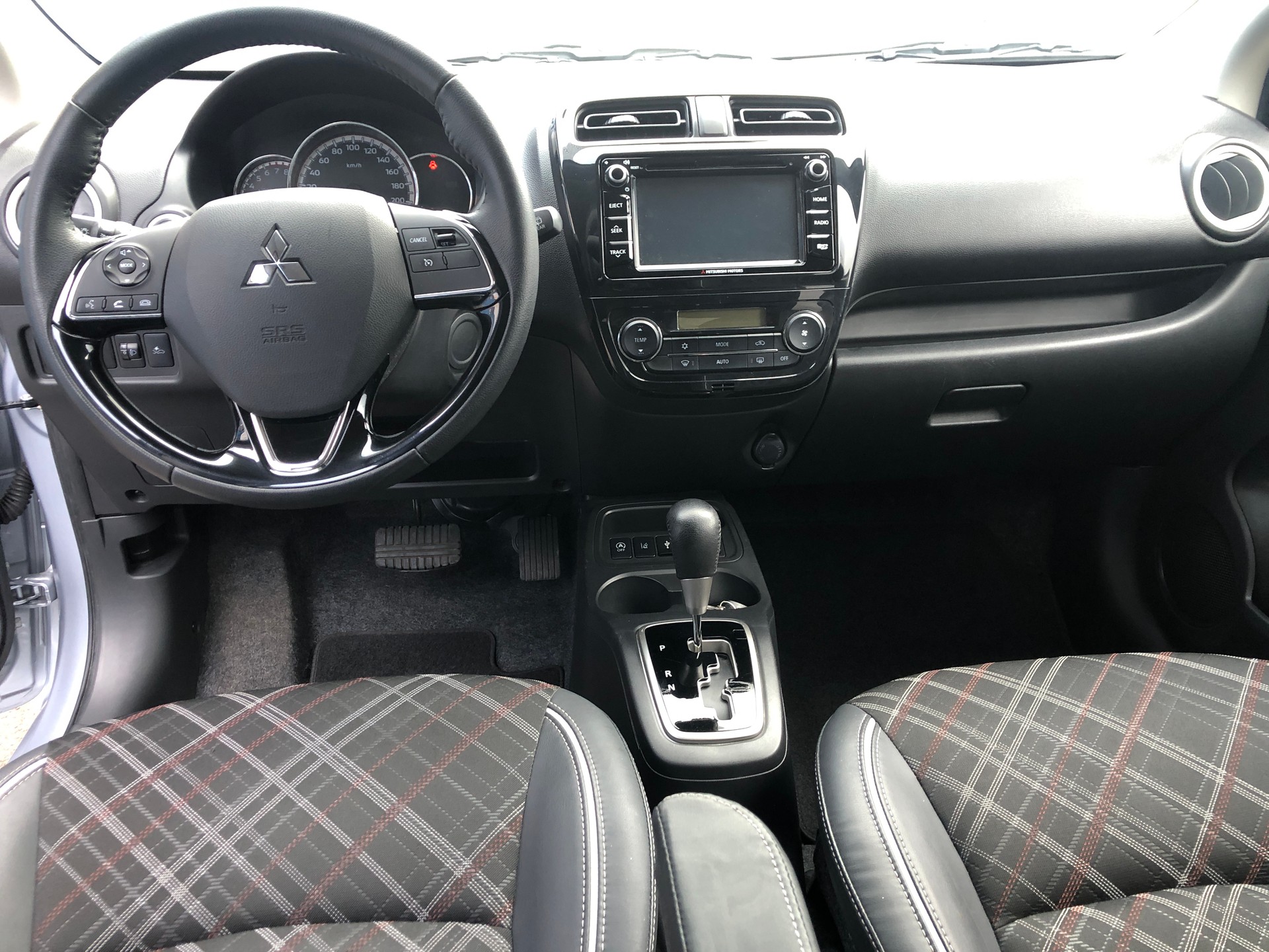MITSUBISHI Space Star 1.2 Diamond CVT-image-6