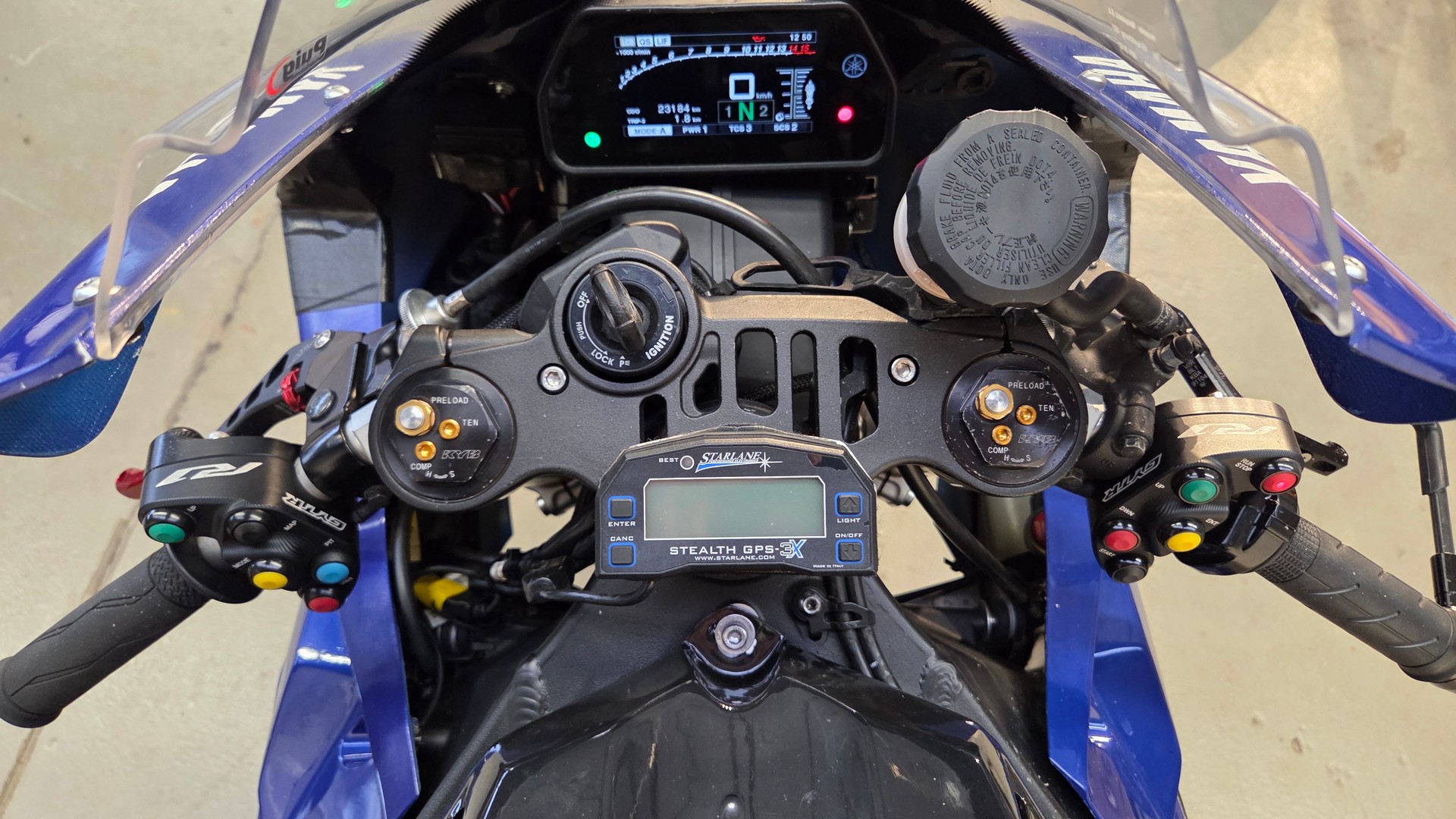 YAMAHA YZF-R1 ABS (Racing)-image-4