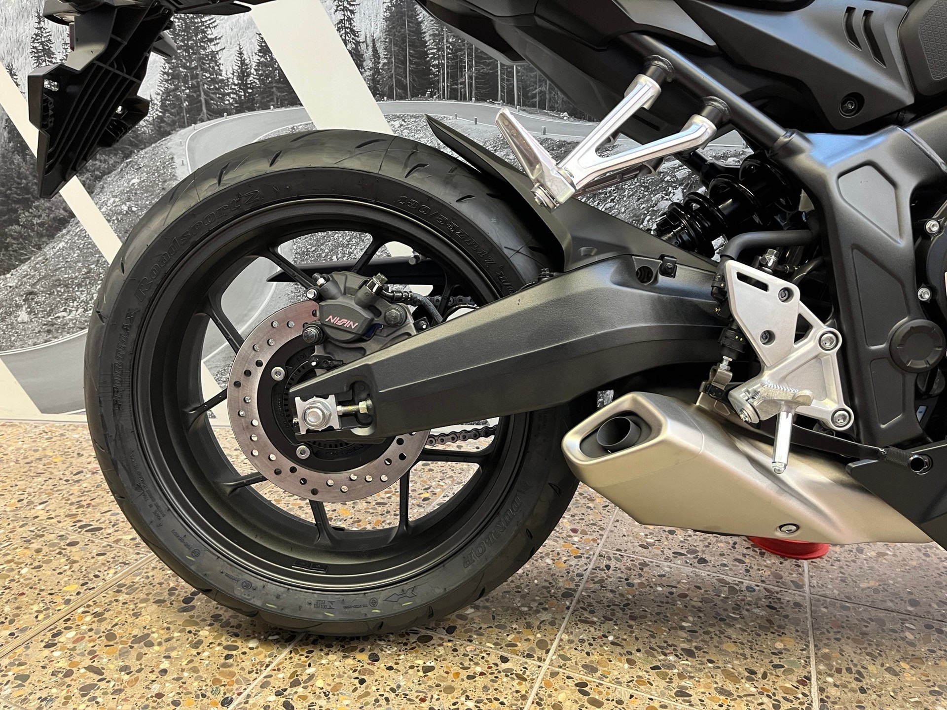 HONDA CBR 650 R E-Clutch; auch 35KW möglich-image-8