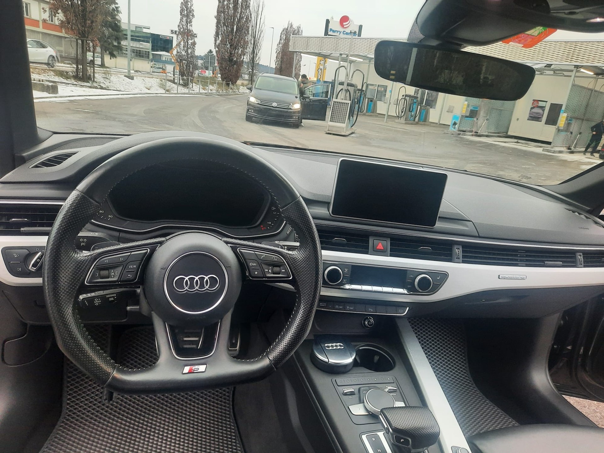AUDI A4 Avant 3.0 TDI Sport quattro tiptronic-image-8