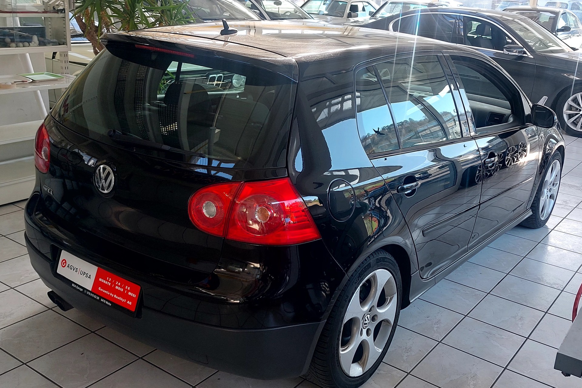 VW Golf 2.0 TFSI GTI-image-3