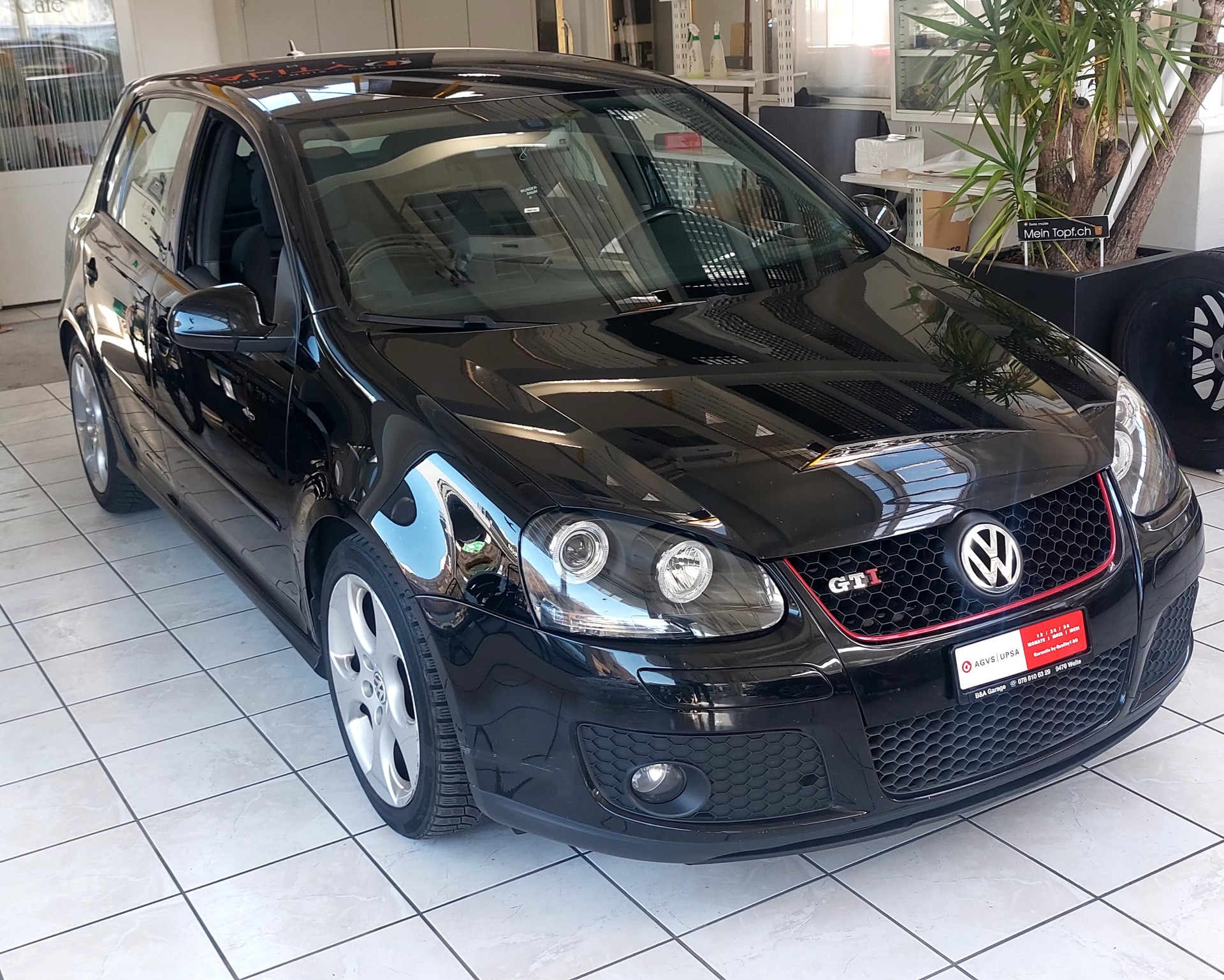 VW Golf 2.0 TFSI GTI-image-4