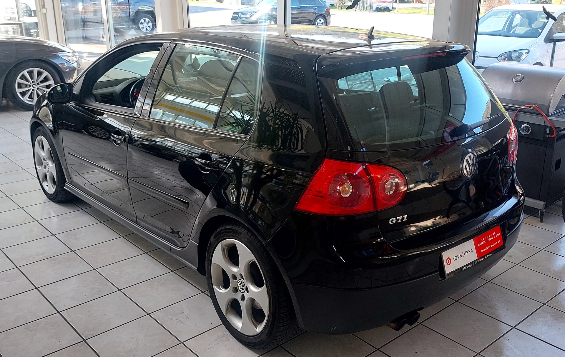 VW Golf 2.0 TFSI GTI-image-2