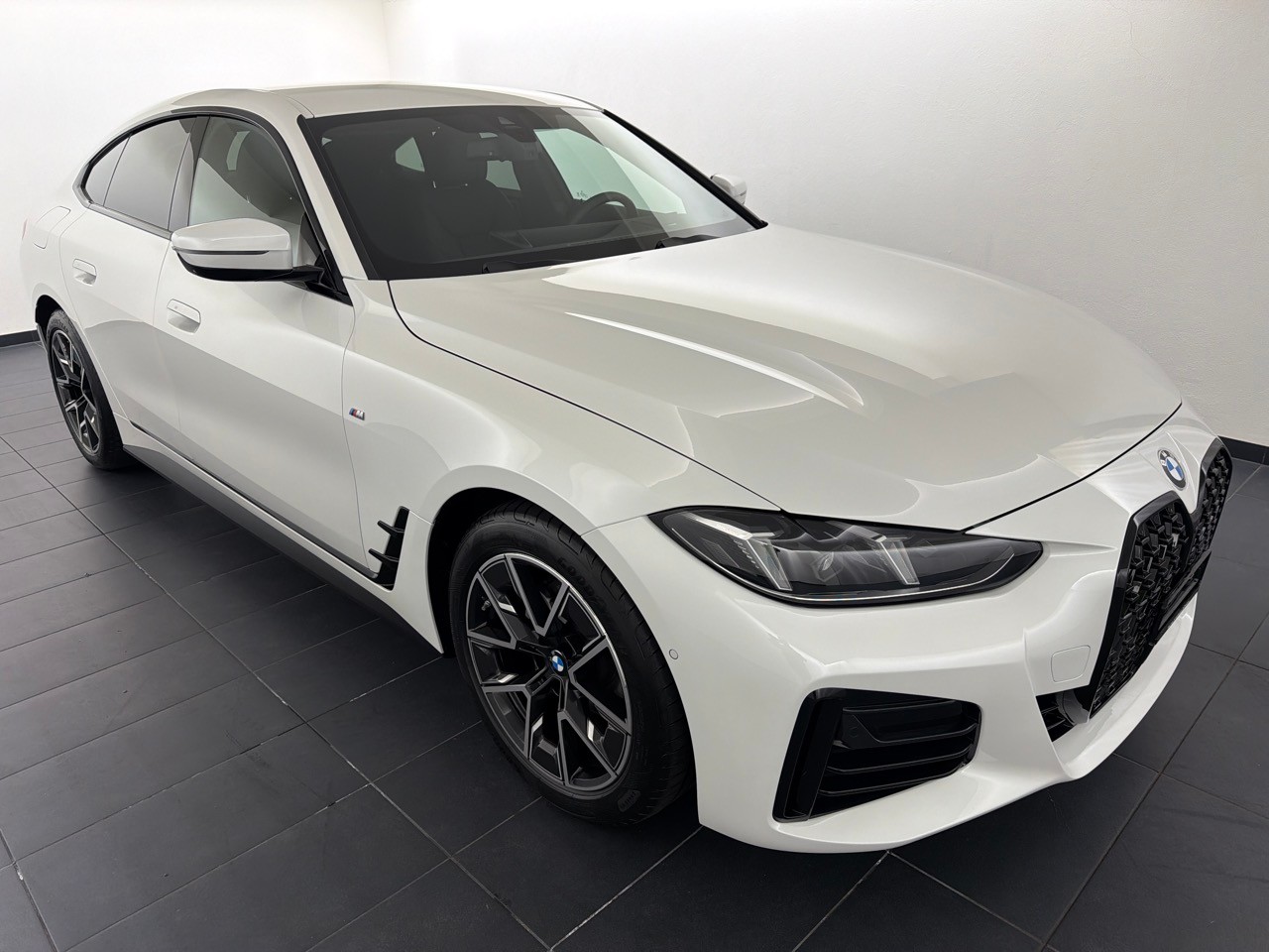 BMW 420i G. Coupé M Sport-showroom-element-3