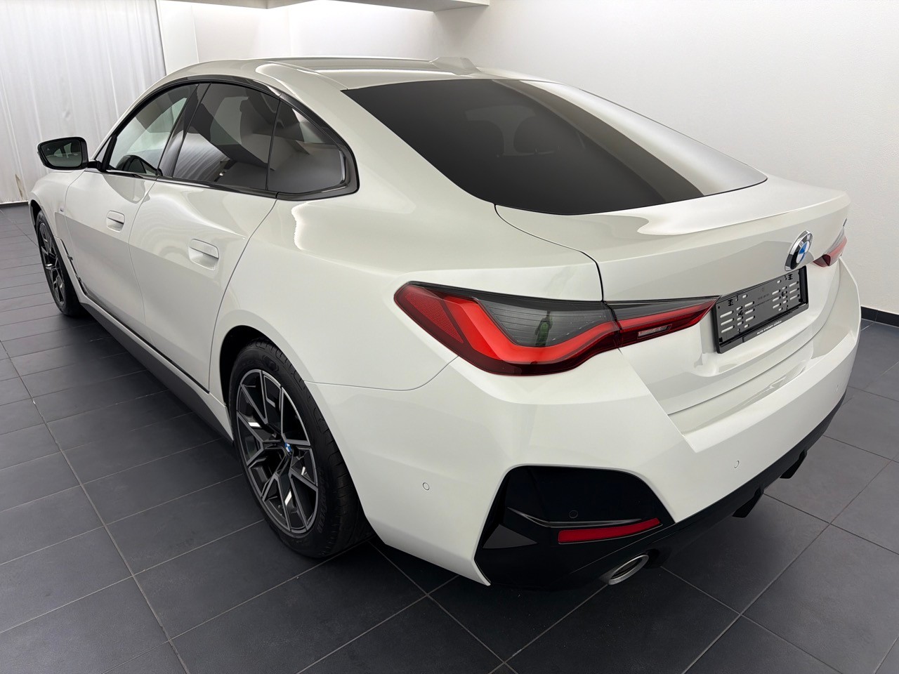 BMW 420i G. Coupé M Sport-showroom-element-1