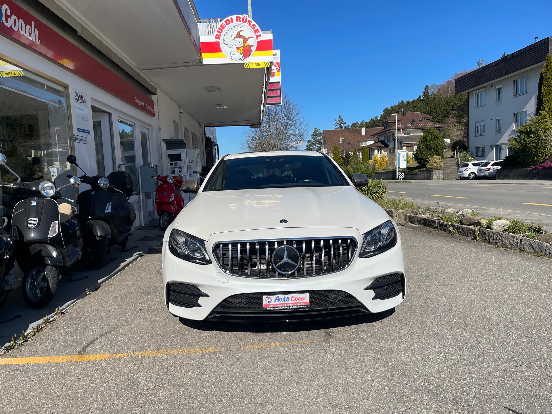 MERCEDES-BENZ E 53 AMG-image-1