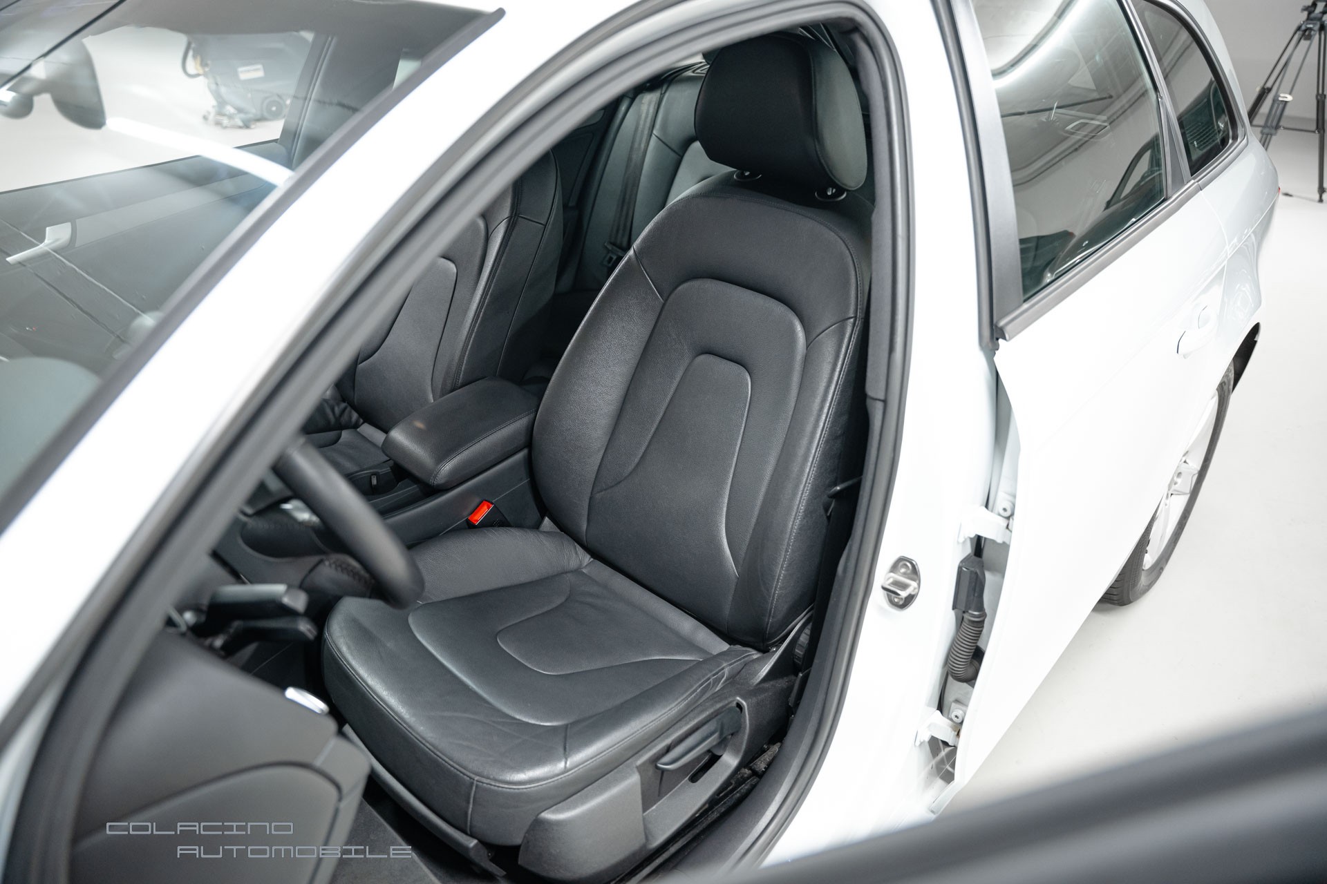 AUDI A4 Avant 1.8 TFSI multitronic-image-12