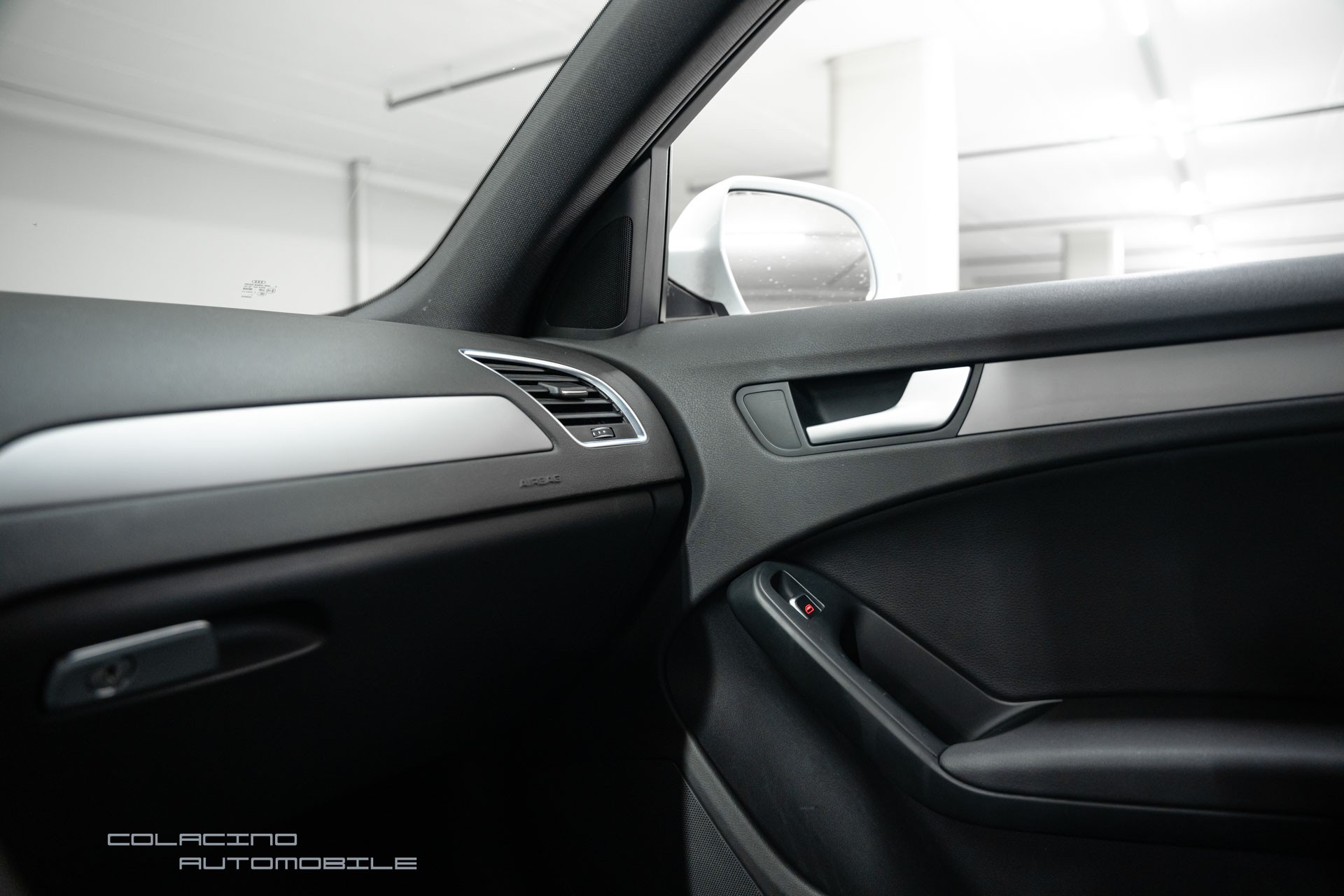 AUDI A4 Avant 1.8 TFSI multitronic-image-21