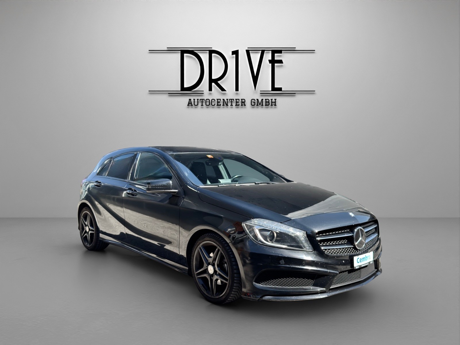 MERCEDES-BENZ A 180 AMG Line 7G-DCT-showroom-element-2