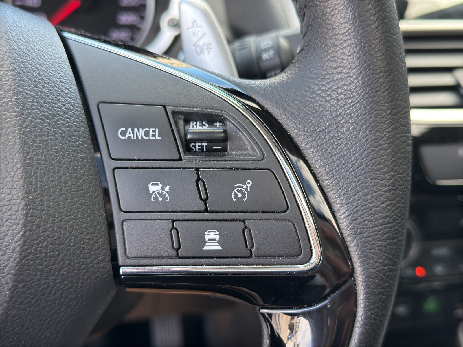 MITSUBISHI Eclipse Cross 1.5 T-Mivec Style 4WD CVT-image-24
