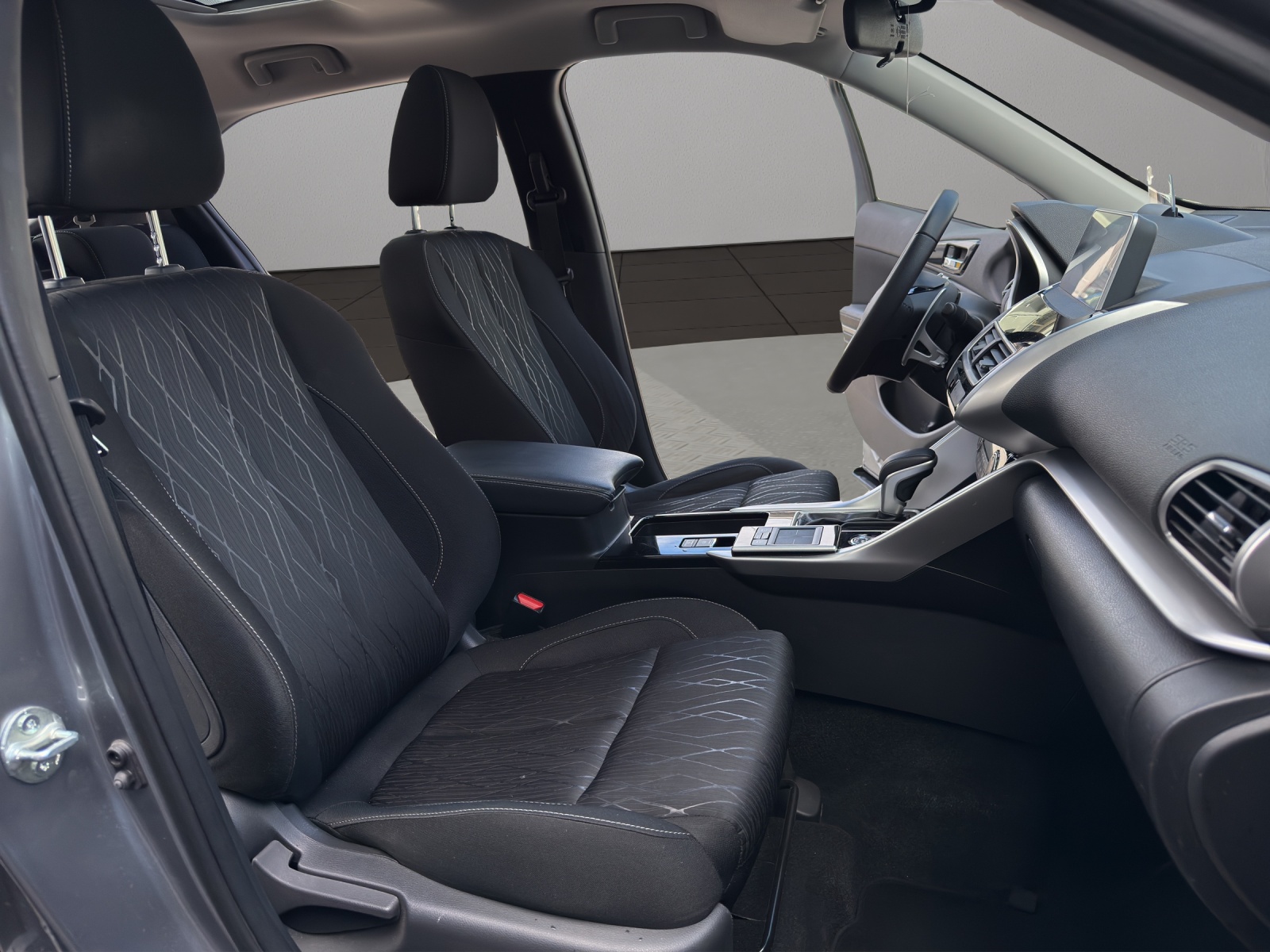 MITSUBISHI Eclipse Cross 1.5 T-Mivec Style 4WD CVT-image-16