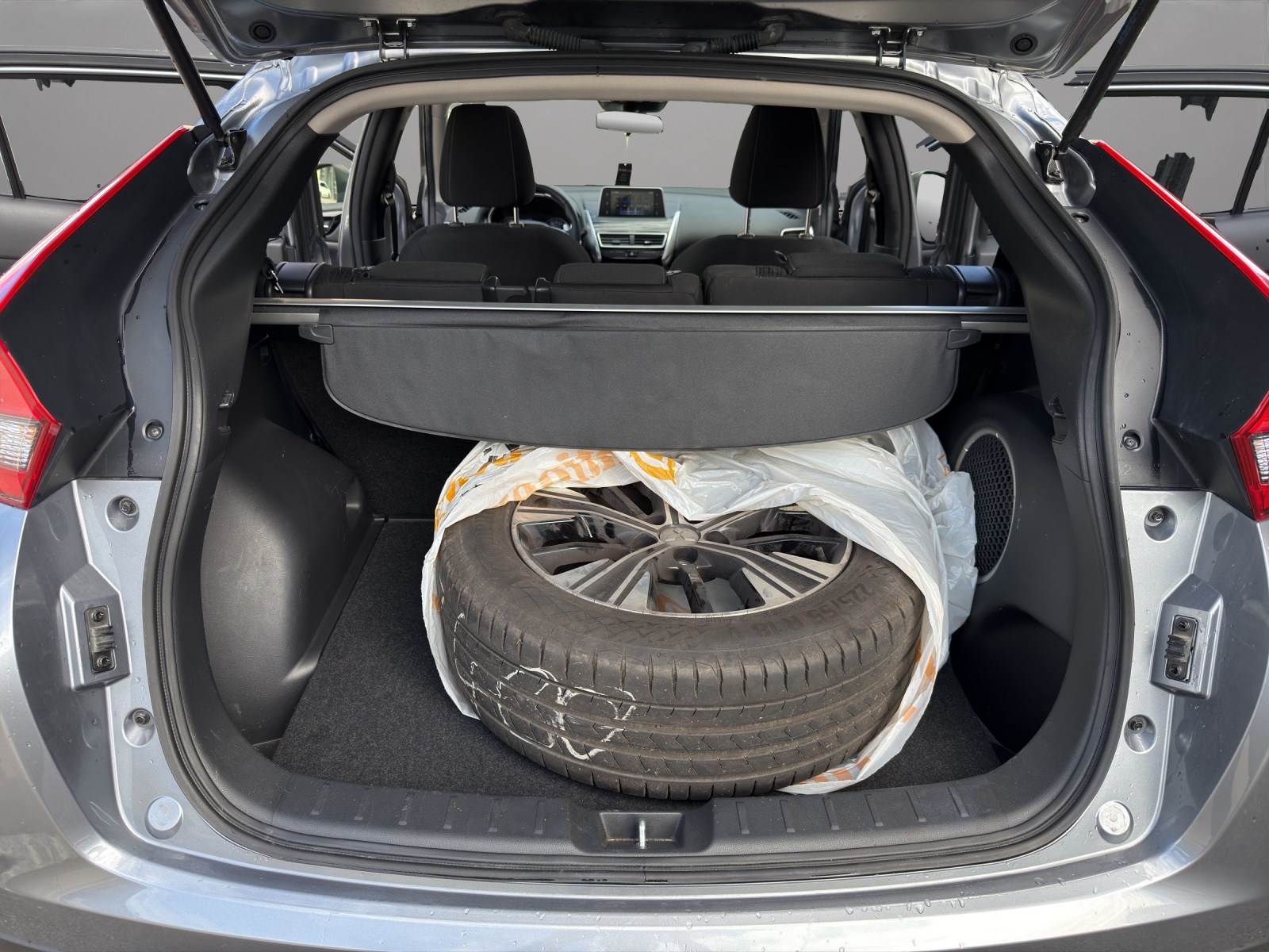 MITSUBISHI Eclipse Cross 1.5 T-Mivec Style 4WD CVT-image-18