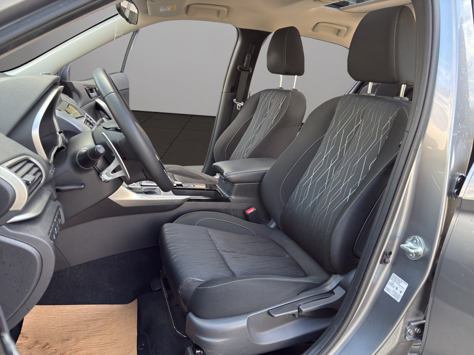 MITSUBISHI Eclipse Cross 1.5 T-Mivec Style 4WD CVT-image-8