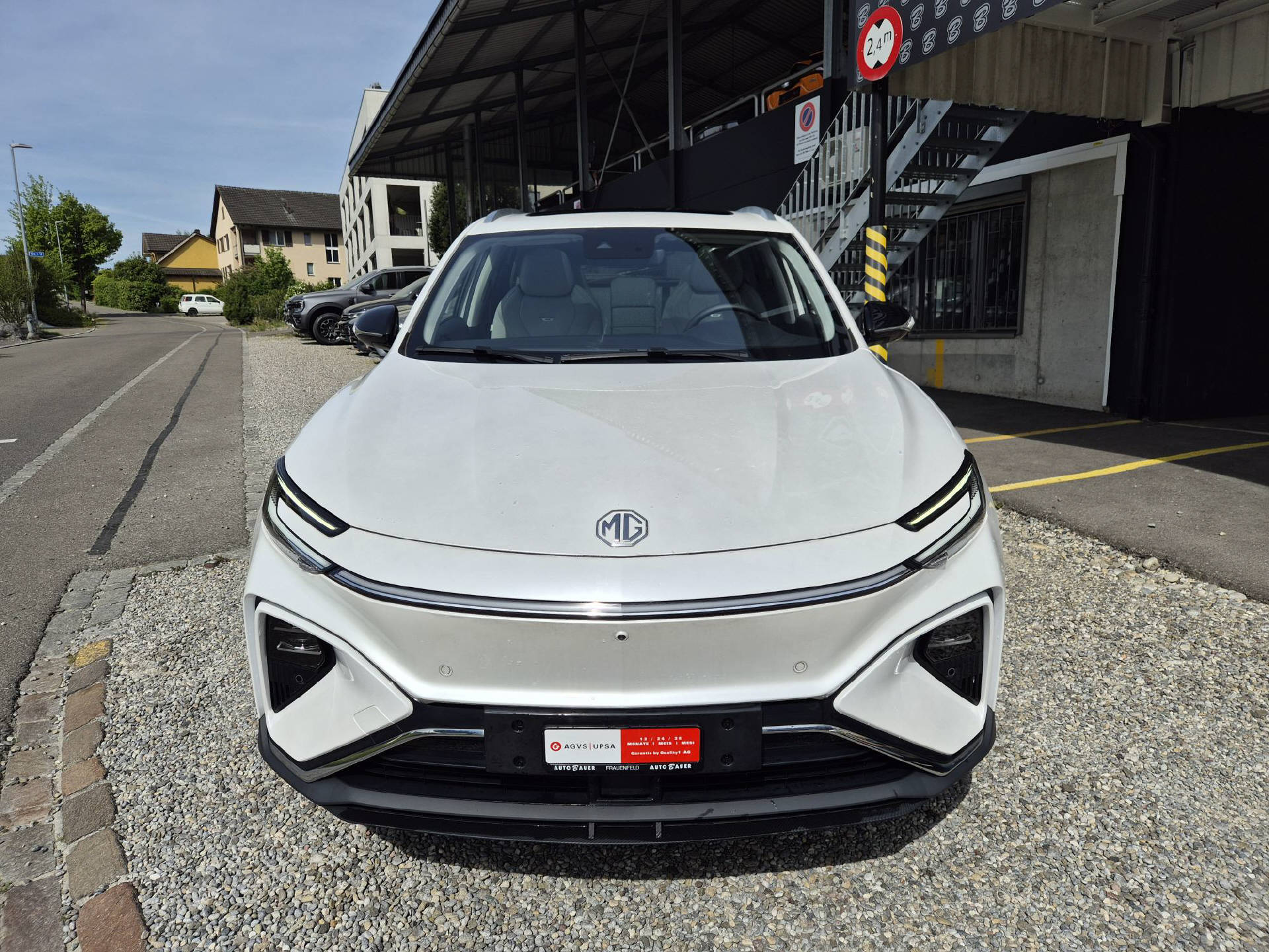 MG Marvel R 70kWh Luxury-image-3