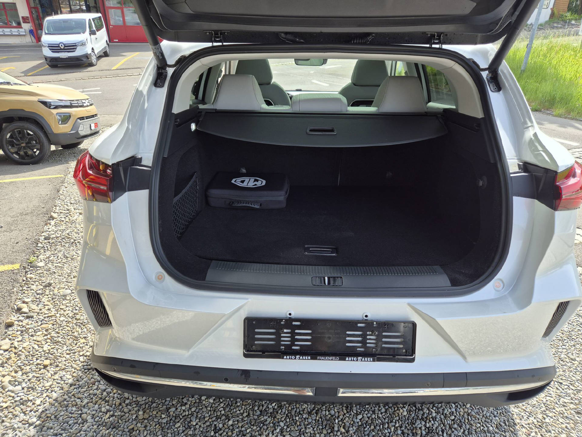 MG Marvel R 70kWh Luxury-image-6