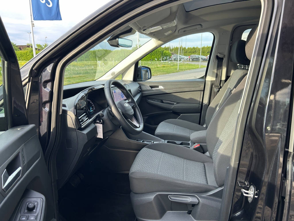 FORD TOURNEO CONNECT Grand 2.0 EcoBlue 122 Titanium-image-9