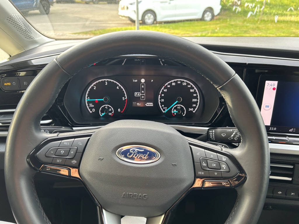 FORD TOURNEO CONNECT Grand 2.0 EcoBlue 122 Titanium-image-8