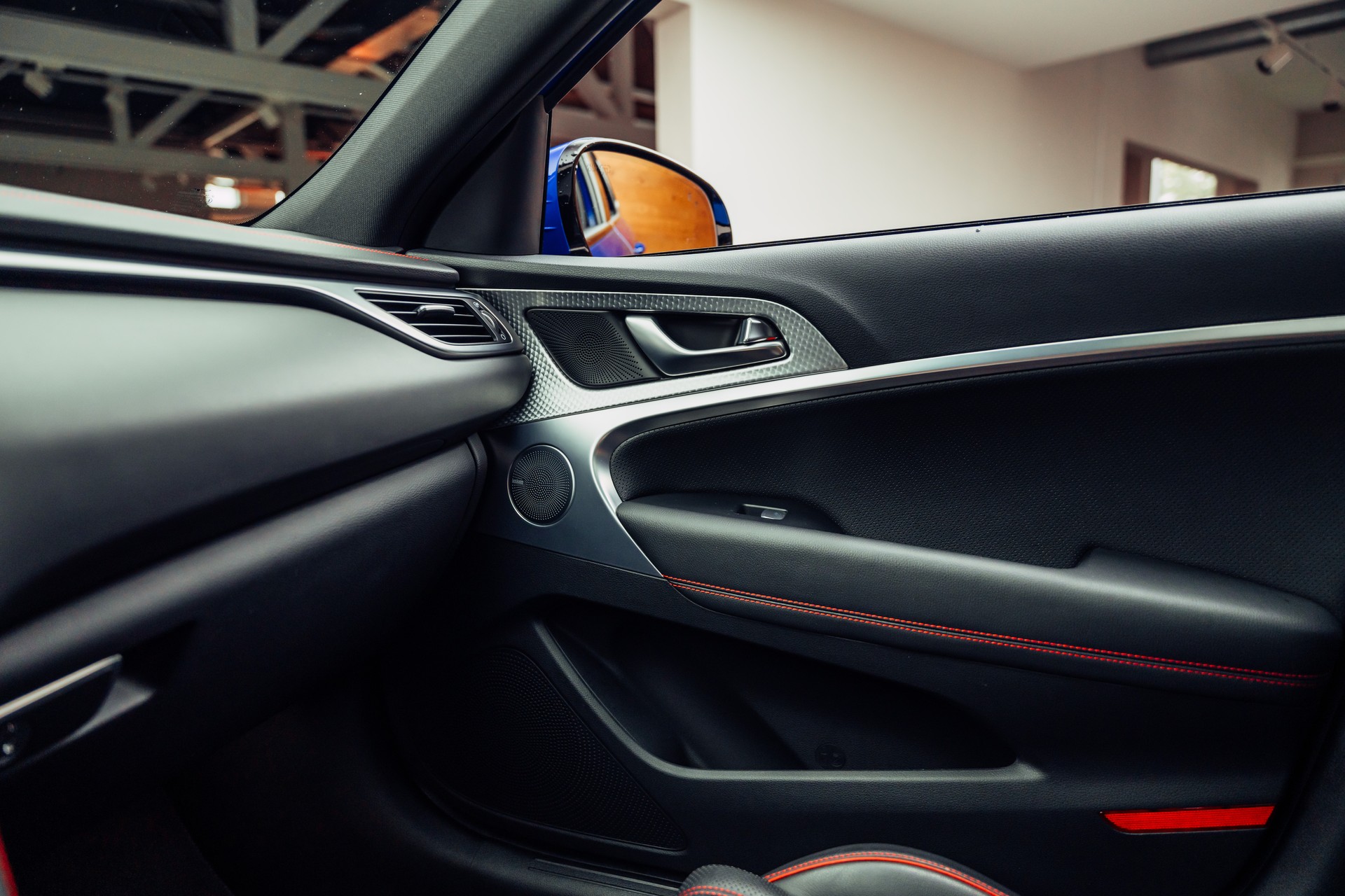 GENESIS G70 Shooting Brake 2.2 CRDI Sport AT8 AWD-image-14
