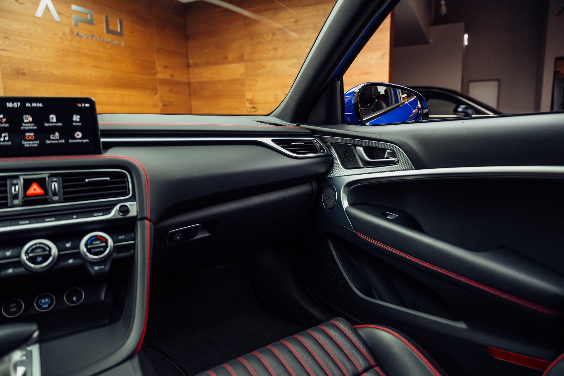 GENESIS G70 Shooting Brake 2.2 CRDI Sport AT8 AWD-image-13