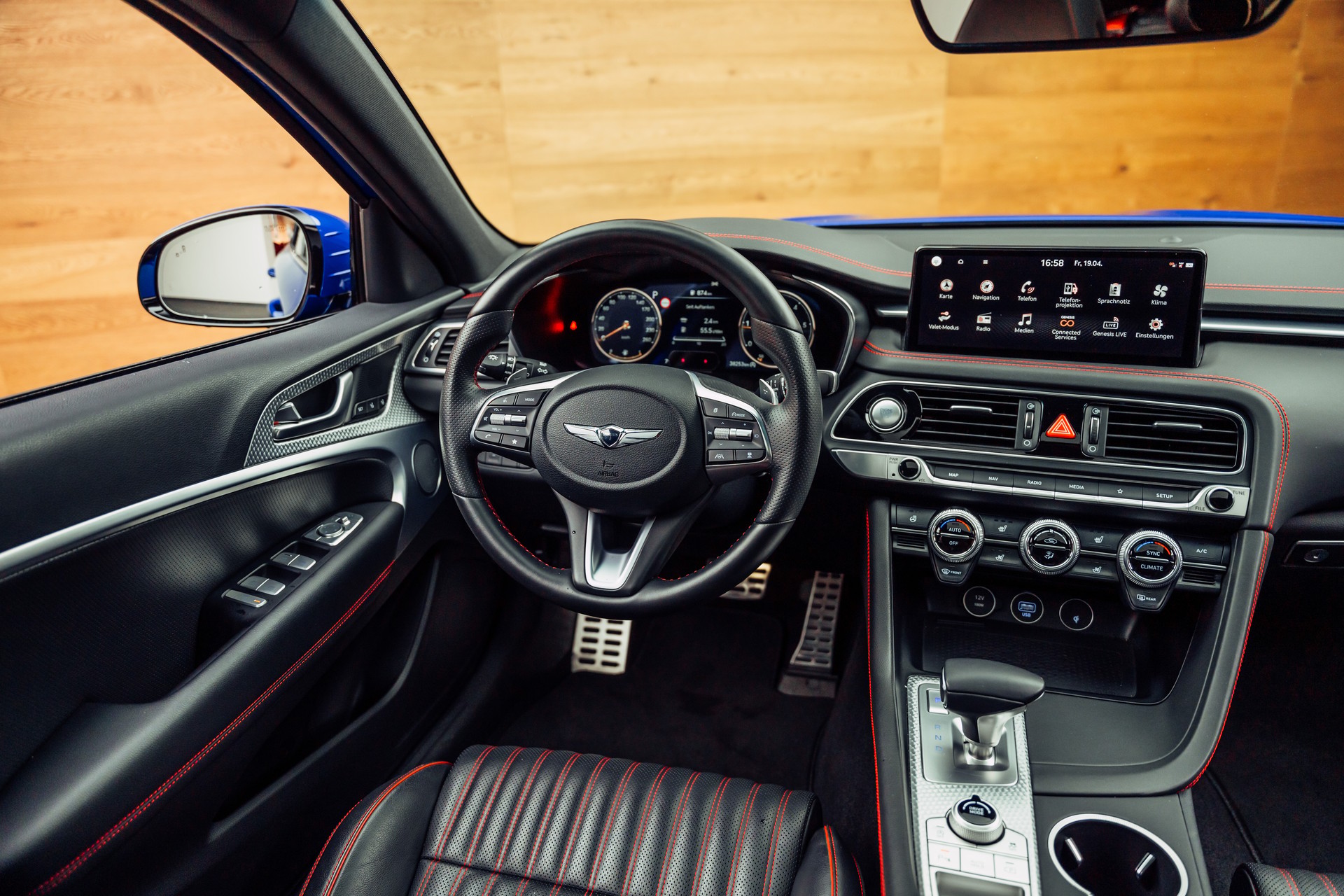 GENESIS G70 Shooting Brake 2.2 CRDI Sport AT8 AWD-image-26