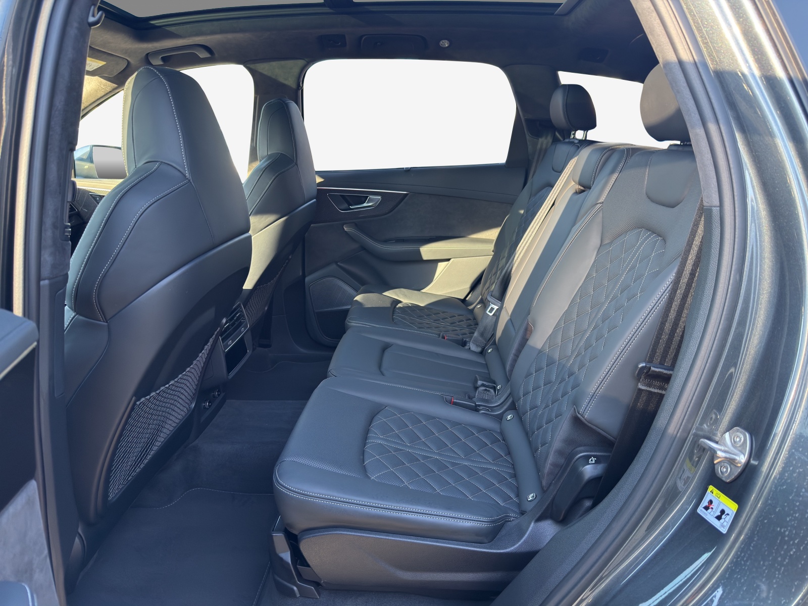AUDI SQ7 TFSI quattro tiptronic-image-11