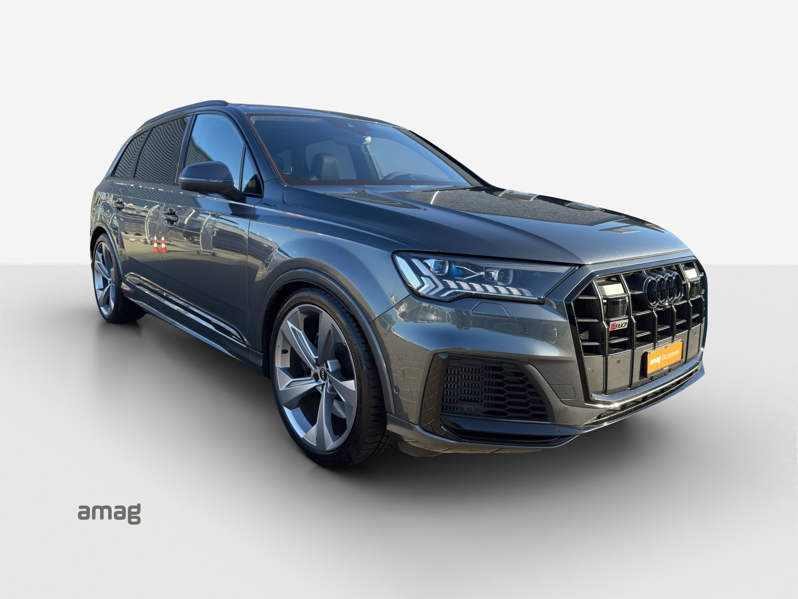 AUDI SQ7 TFSI quattro tiptronic-image-5