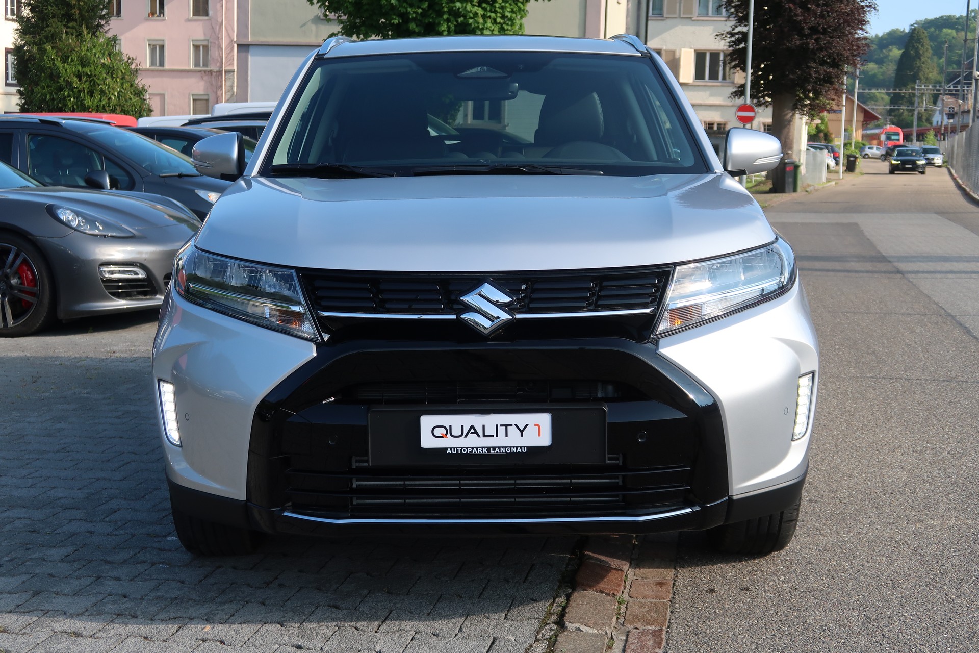 SUZUKI Vitara 1.4 Boosterjet Compact Top 4x4 Hybrid Automatic Panoramadach-showroom-element-1