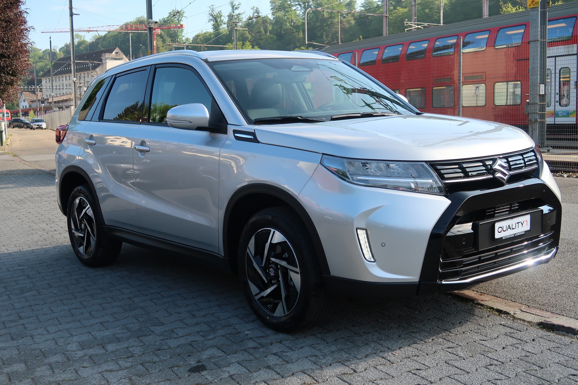 SUZUKI Vitara 1.4 Boosterjet Compact Top 4x4 Hybrid Automatic Panoramadach-showroom-element-2