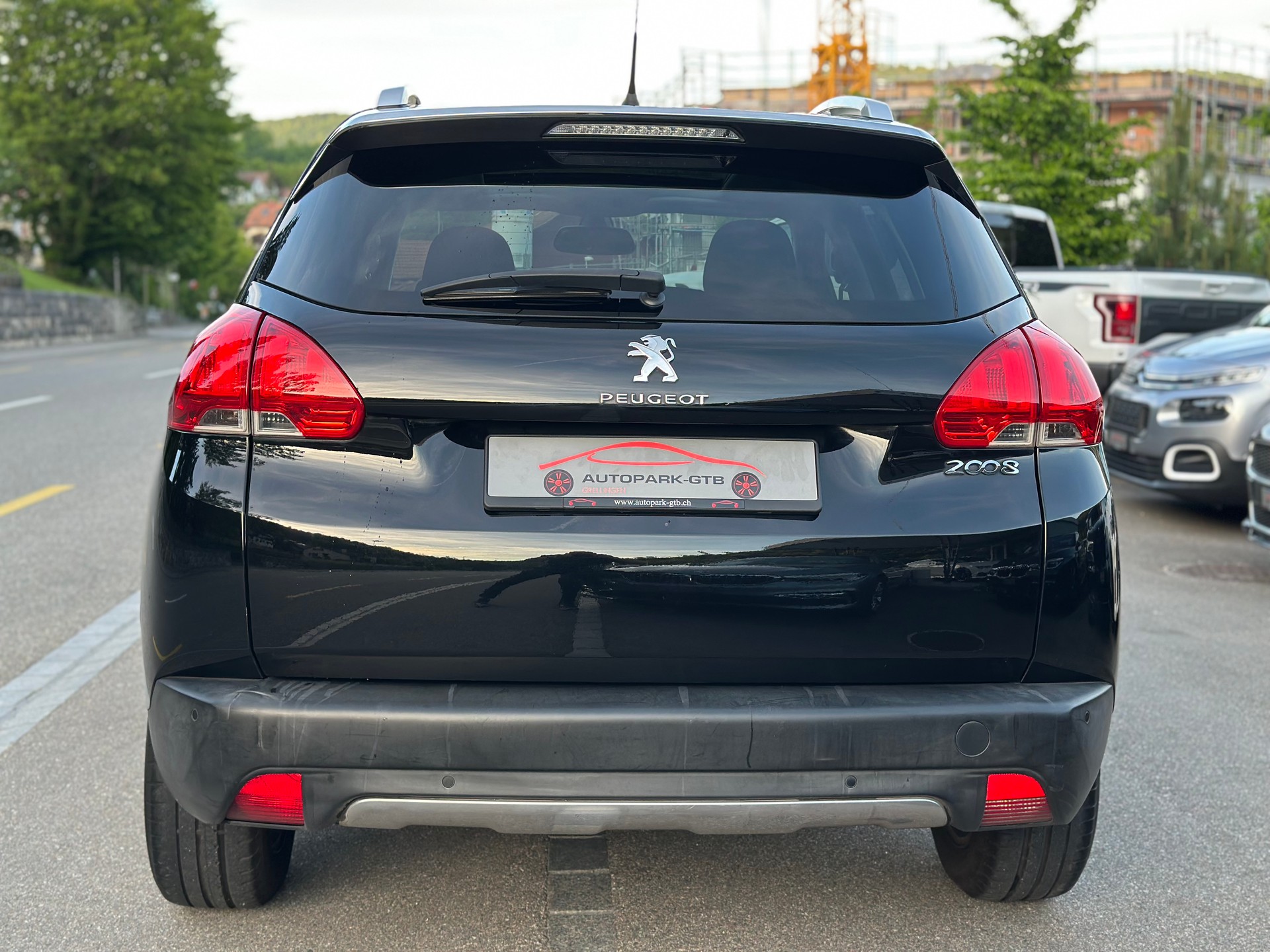 PEUGEOT 2008 1.6 VTI Allure Automatic-image-7