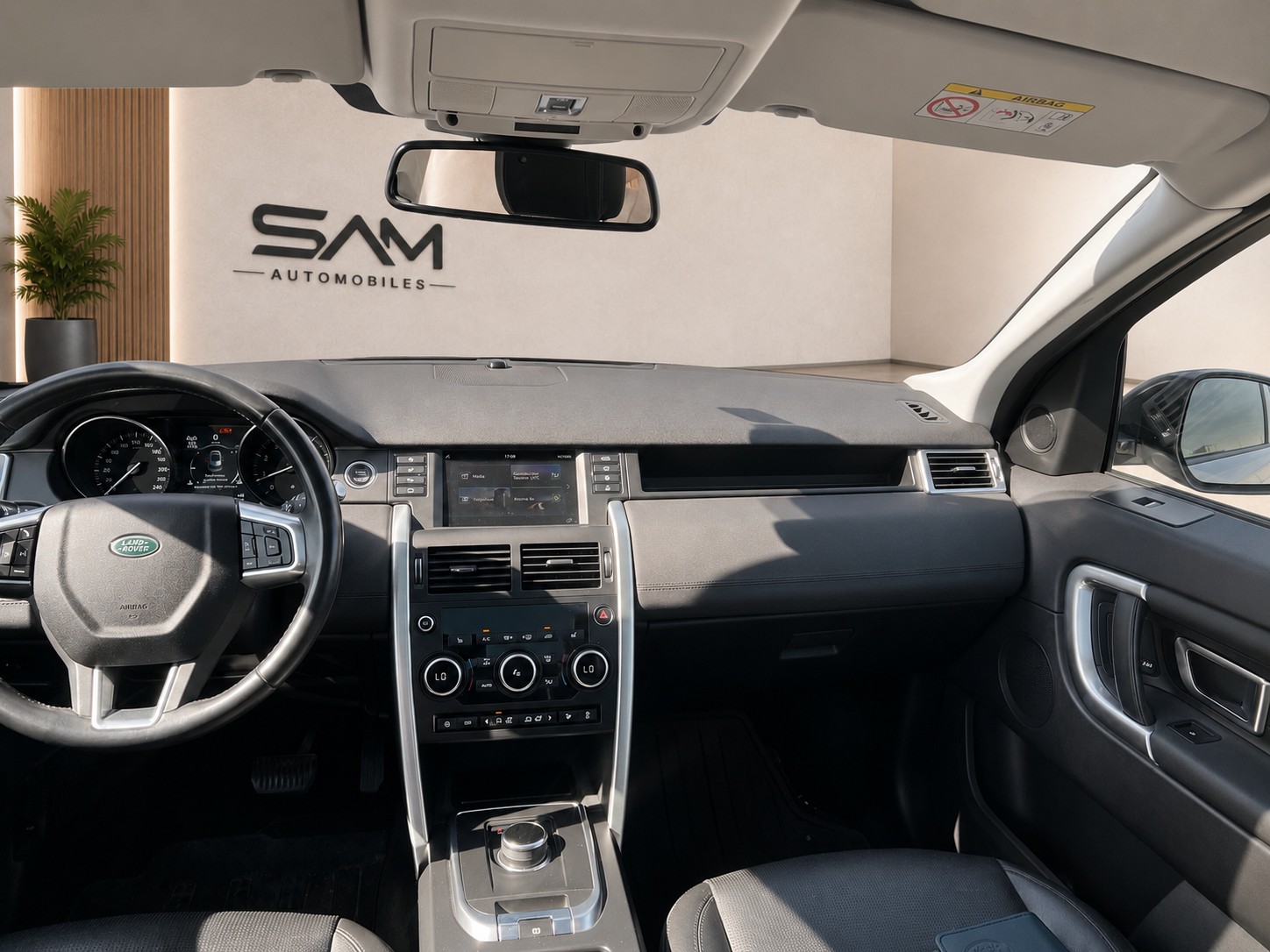 LAND ROVER Discovery Sport 2.0 Si4 HSE Luxury AT9-image-10